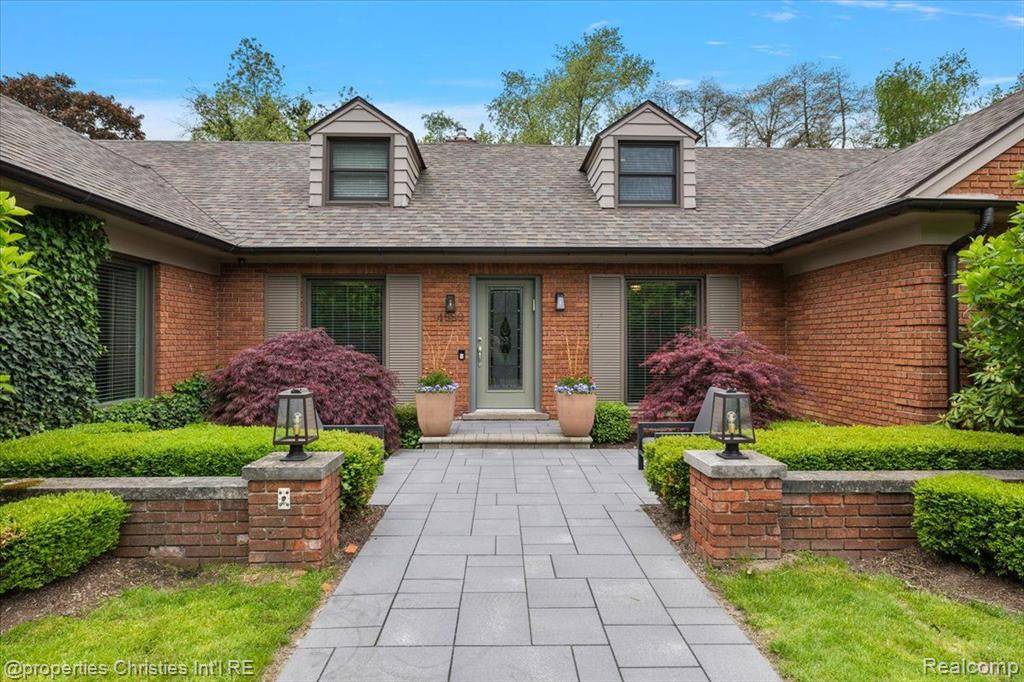 Bloomfield Hills, MI 48302 2402,4889 ARDMORE Drive