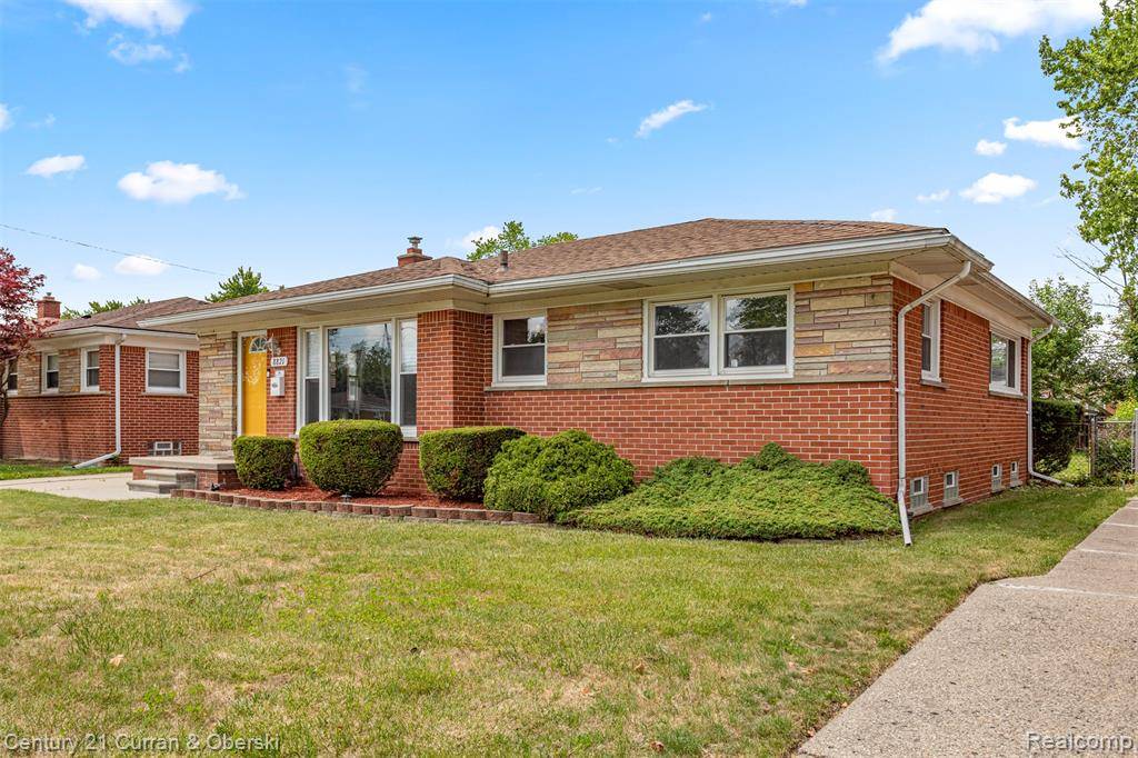Redford, MI 48239 1733,8821 Marion Street