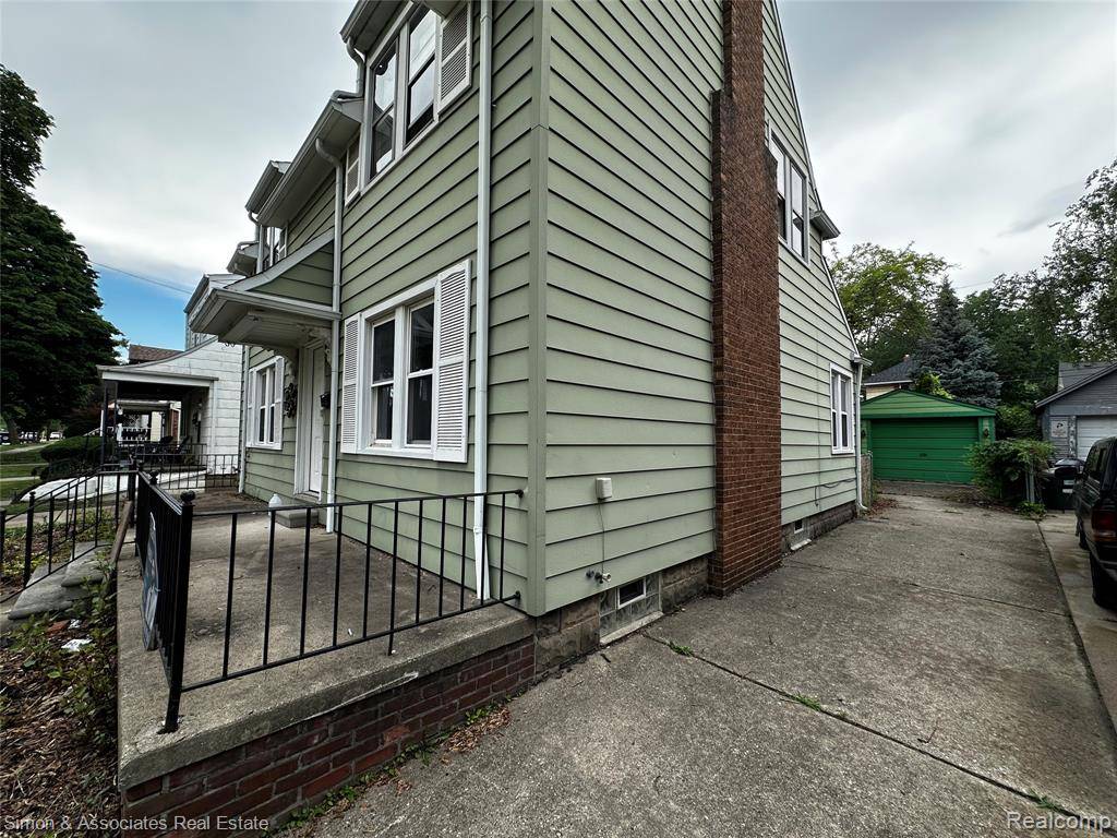 Dearborn, MI 48124 2919,21546 Tenny Street