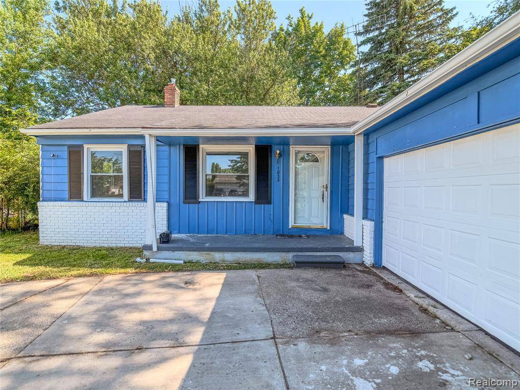 Burton, MI 48503 4579,1833 Springfield Street