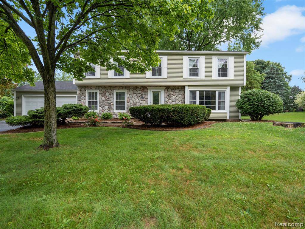 Bloomfield Hills, MI 48304 1067,1959 W Spinningwheel Lane