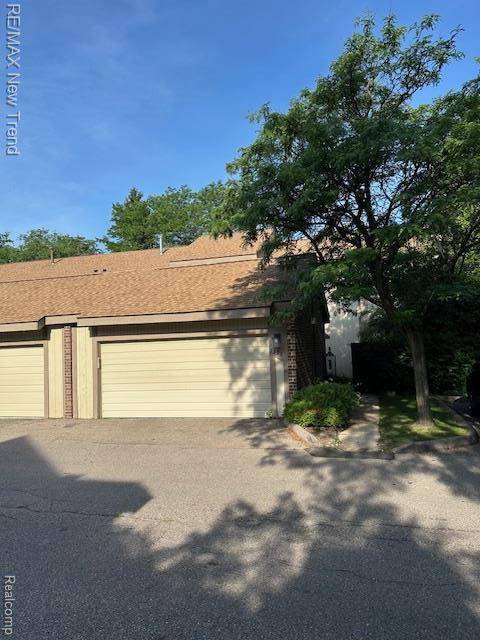 West Bloomfield, MI 48322 3534,7391 Radcliff Drive