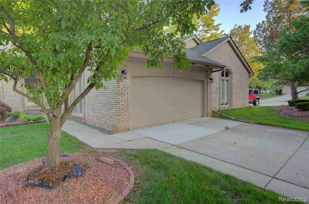 Clinton Township, MI 48038 1223,43164 W Kirkwood Drive