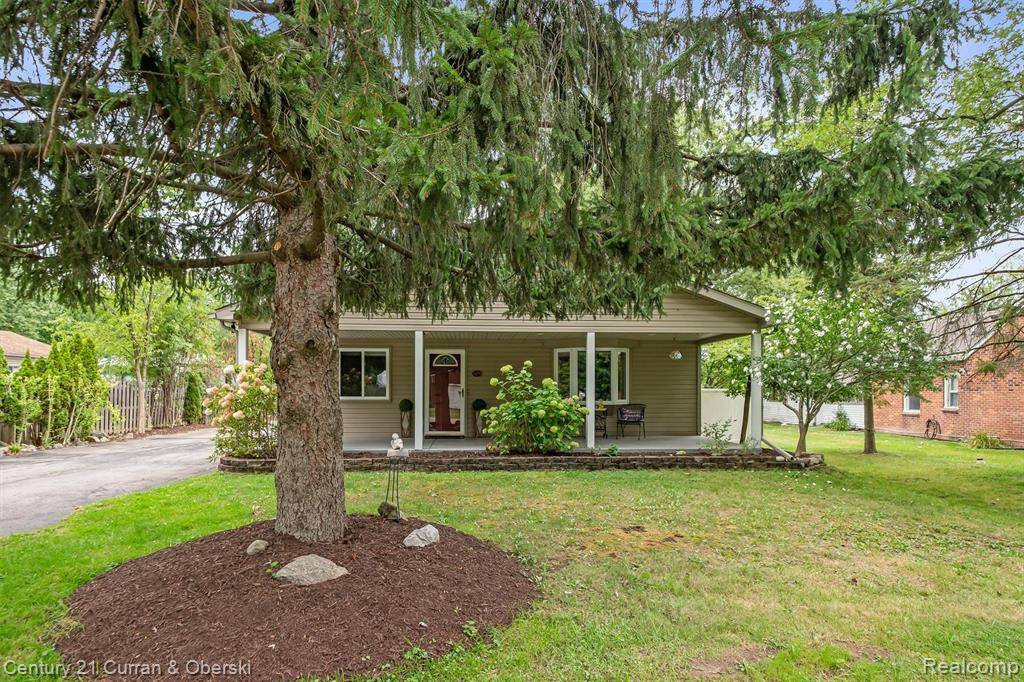 Farmington Hills, MI 48335 5038,34794 Rhonswood Street
