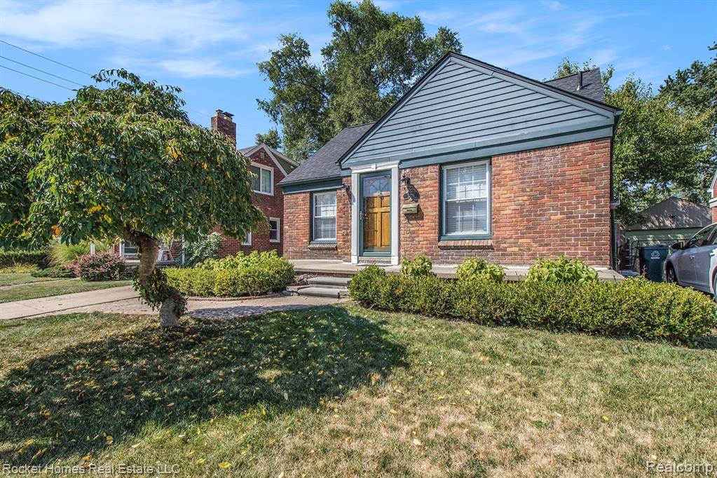 Berkley, MI 48072 1331,3225 Royal Avenue