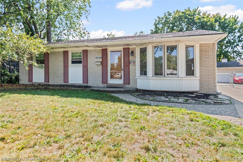 Warren, MI 48088 8504,29667 Newport Drive