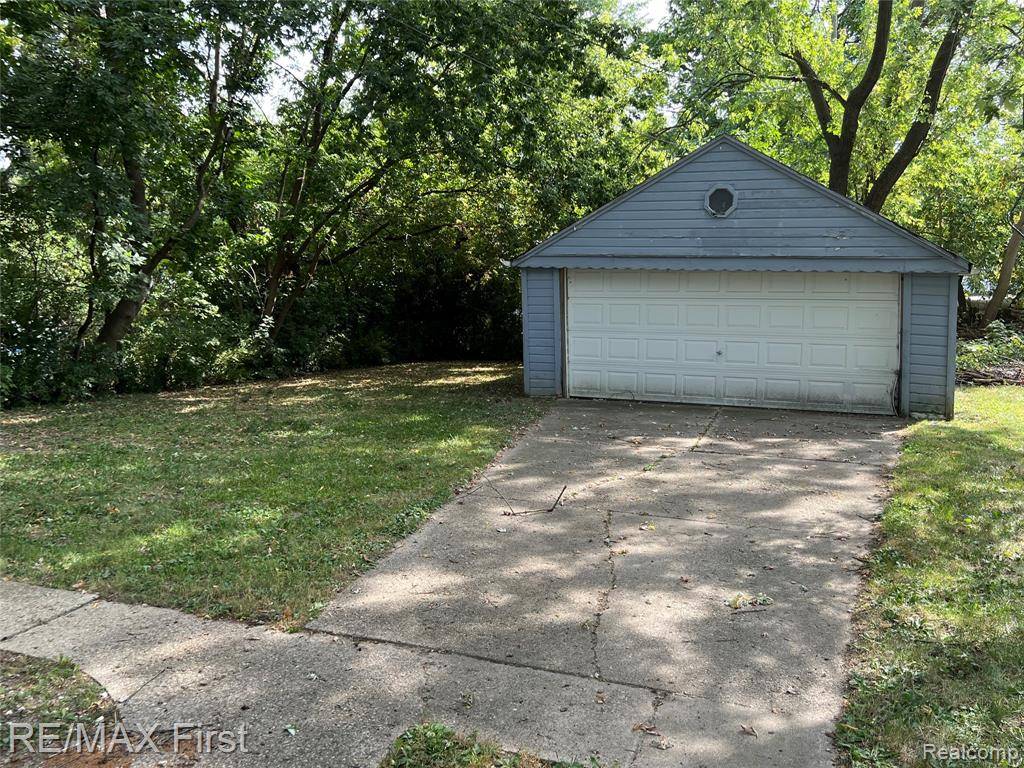 Pontiac, MI 48340 2748,70 E Rutgers Avenue