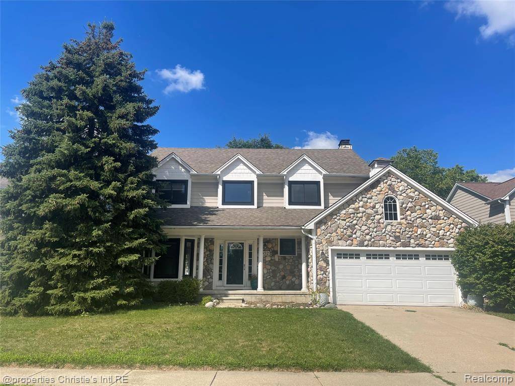 Auburn Hills, MI 48326 3888,852 Linden Way