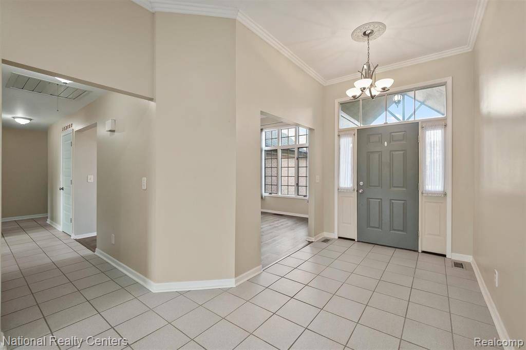 Rochester Hills, MI 48307 5144,667 Shortridge Avenue