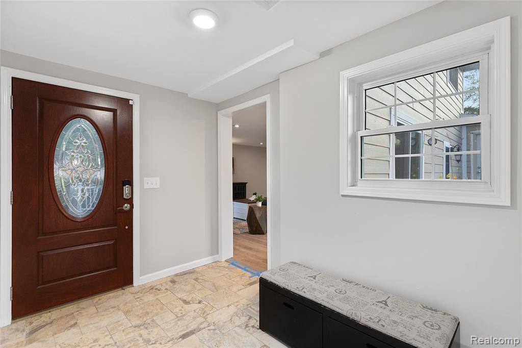 Ortonville, MI 48462 8556,2060 Dunwoodie Street