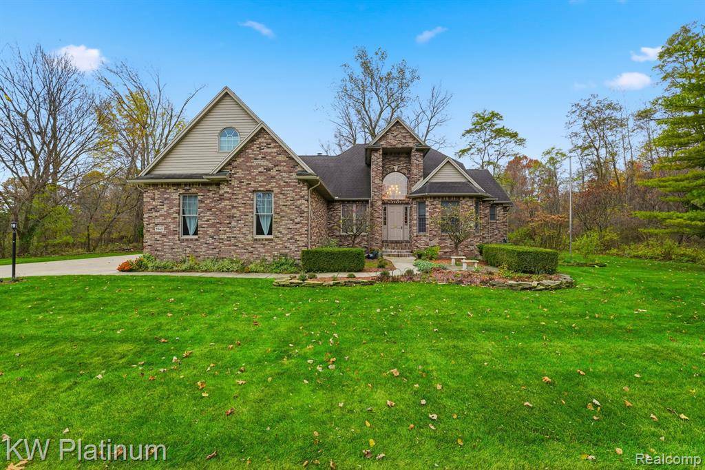 Fort Gratiot, MI 48059 3134,3365 Shorewood Avenue