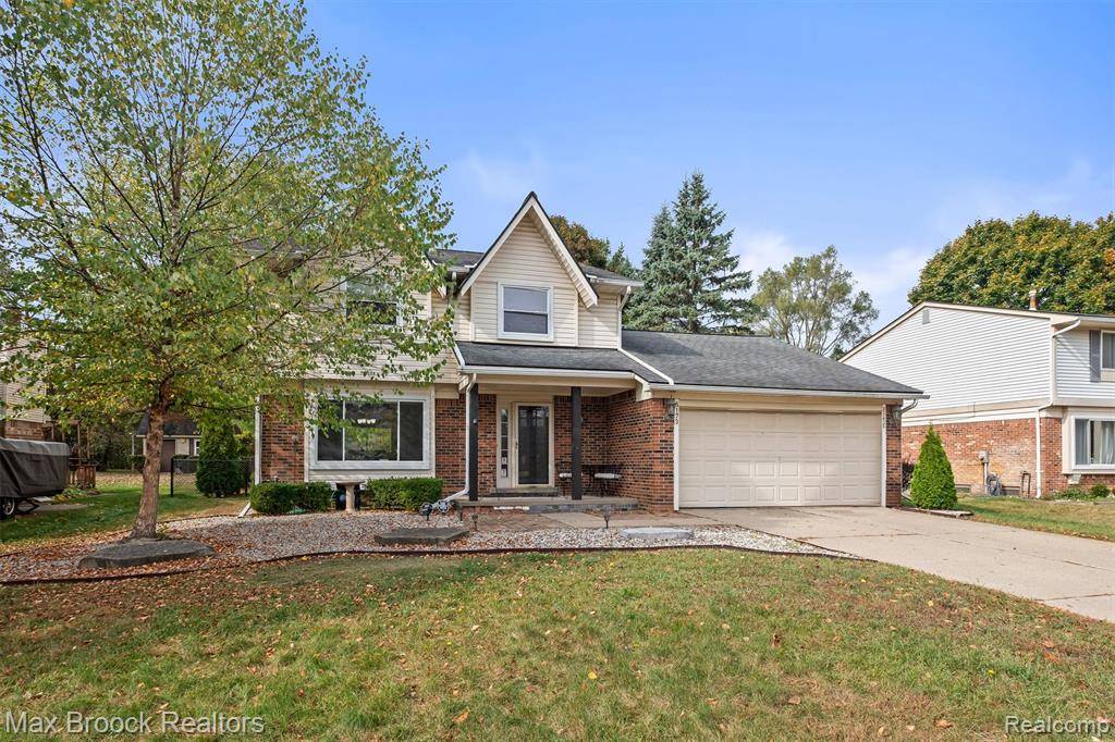 Clarkston, MI 48346 3820,5173 Old Cove Road