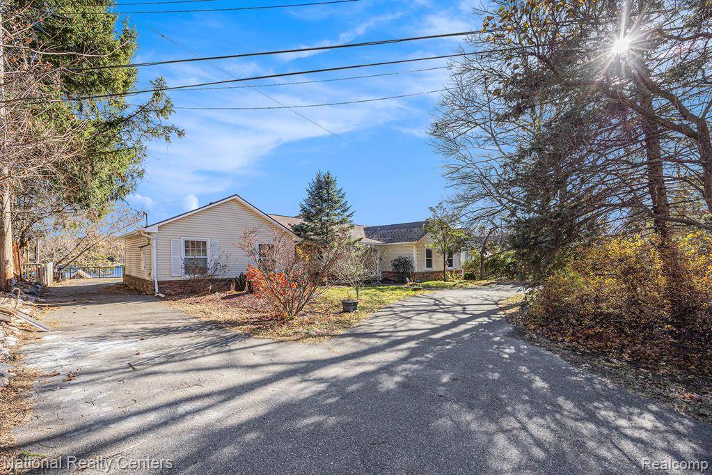 Clarkston, MI 48348 2026,9494 Sashabaw Road