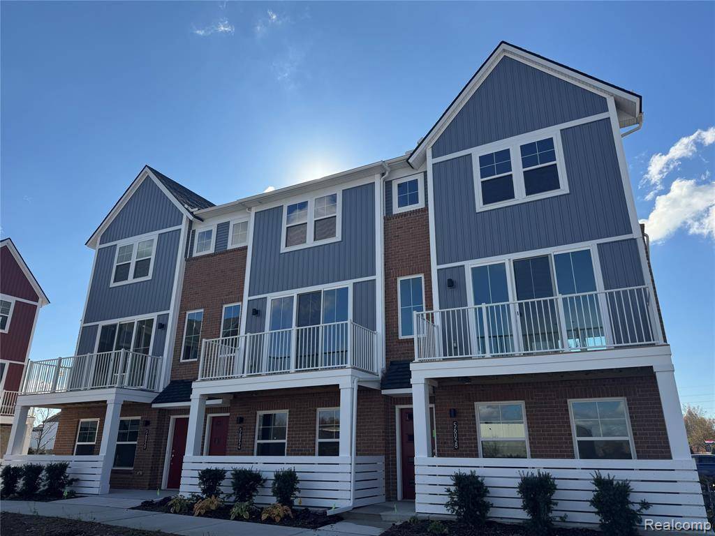 New Hudson, MI 48165 4500,56054 Madison Lane