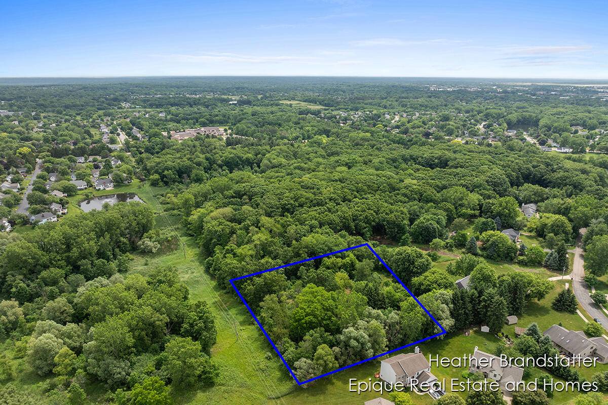 Grand Rapids, MI 49546,4323 Woodside Oaks Drive