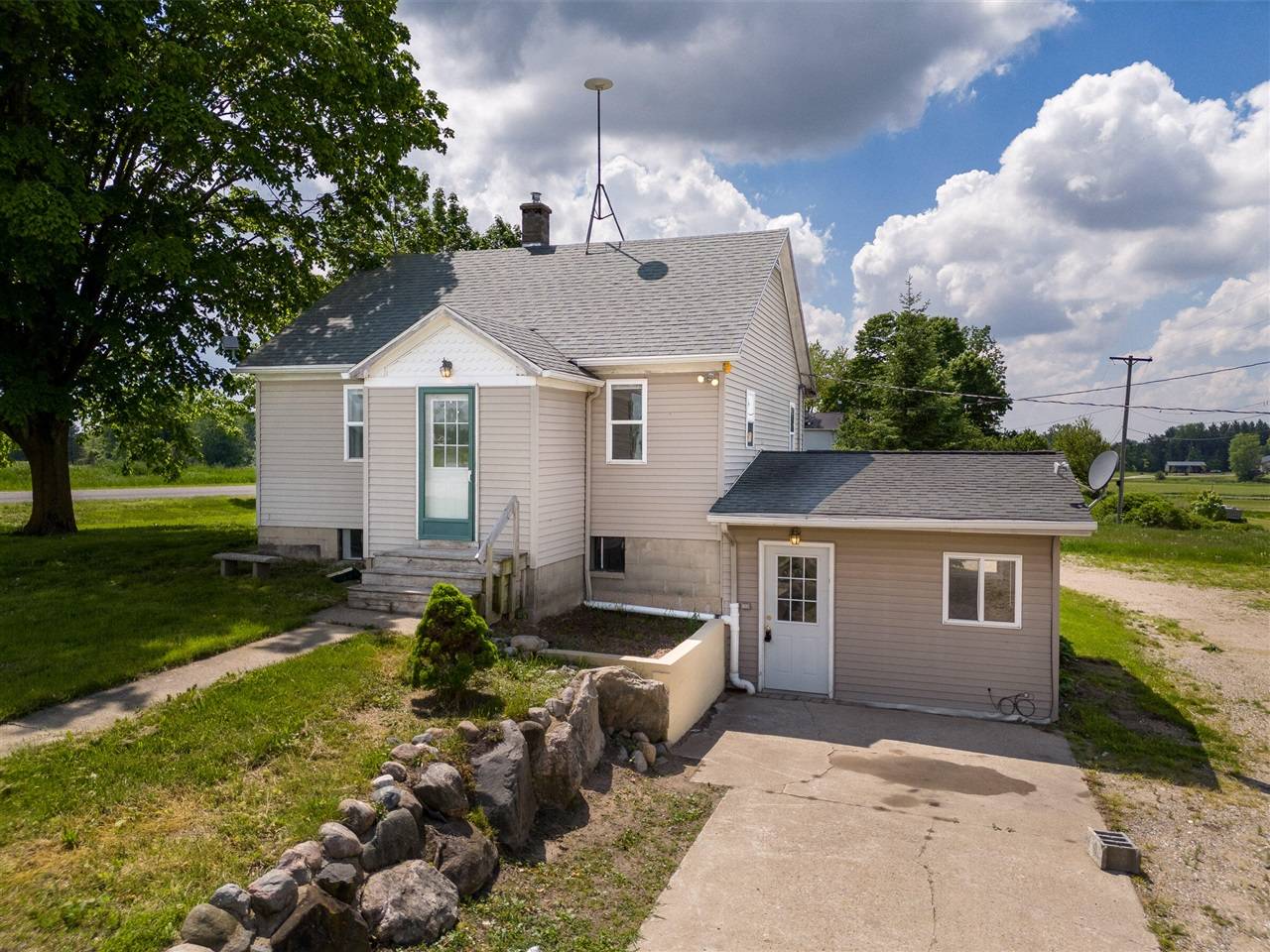 Clarksville, MI 48815-9785,6312 W Clarksville Road