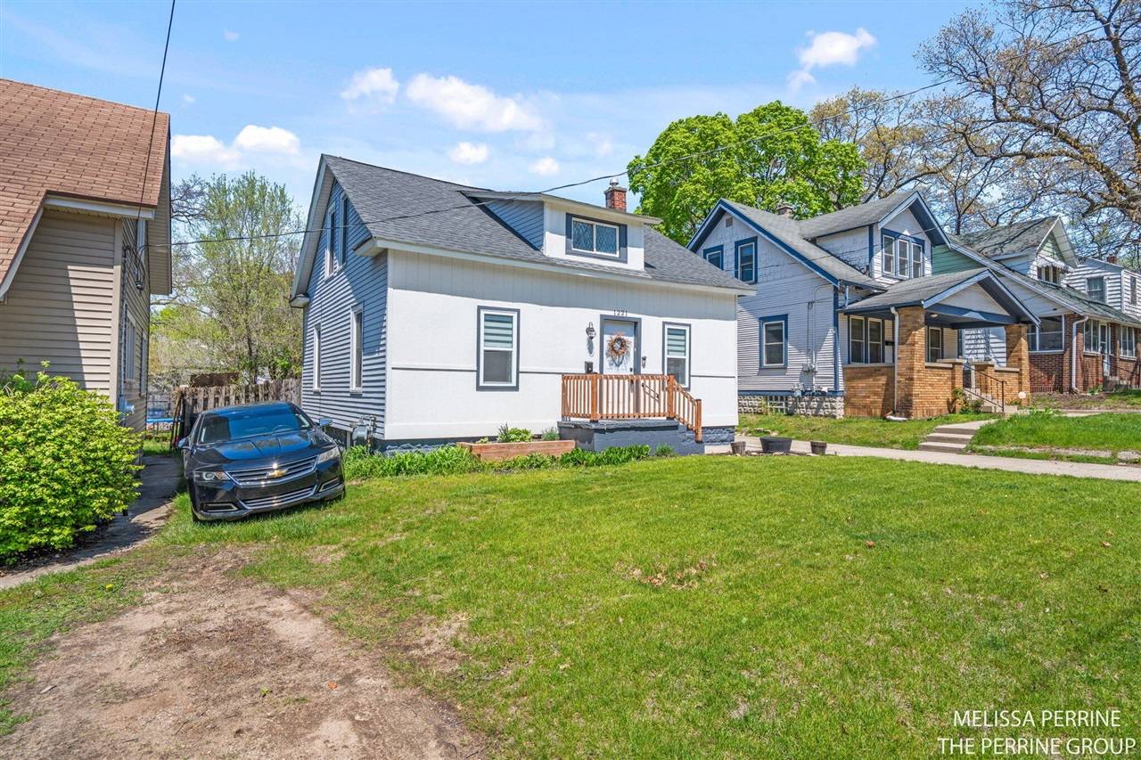 Grand Rapids, MI 49507,1221 Dickinson Street
