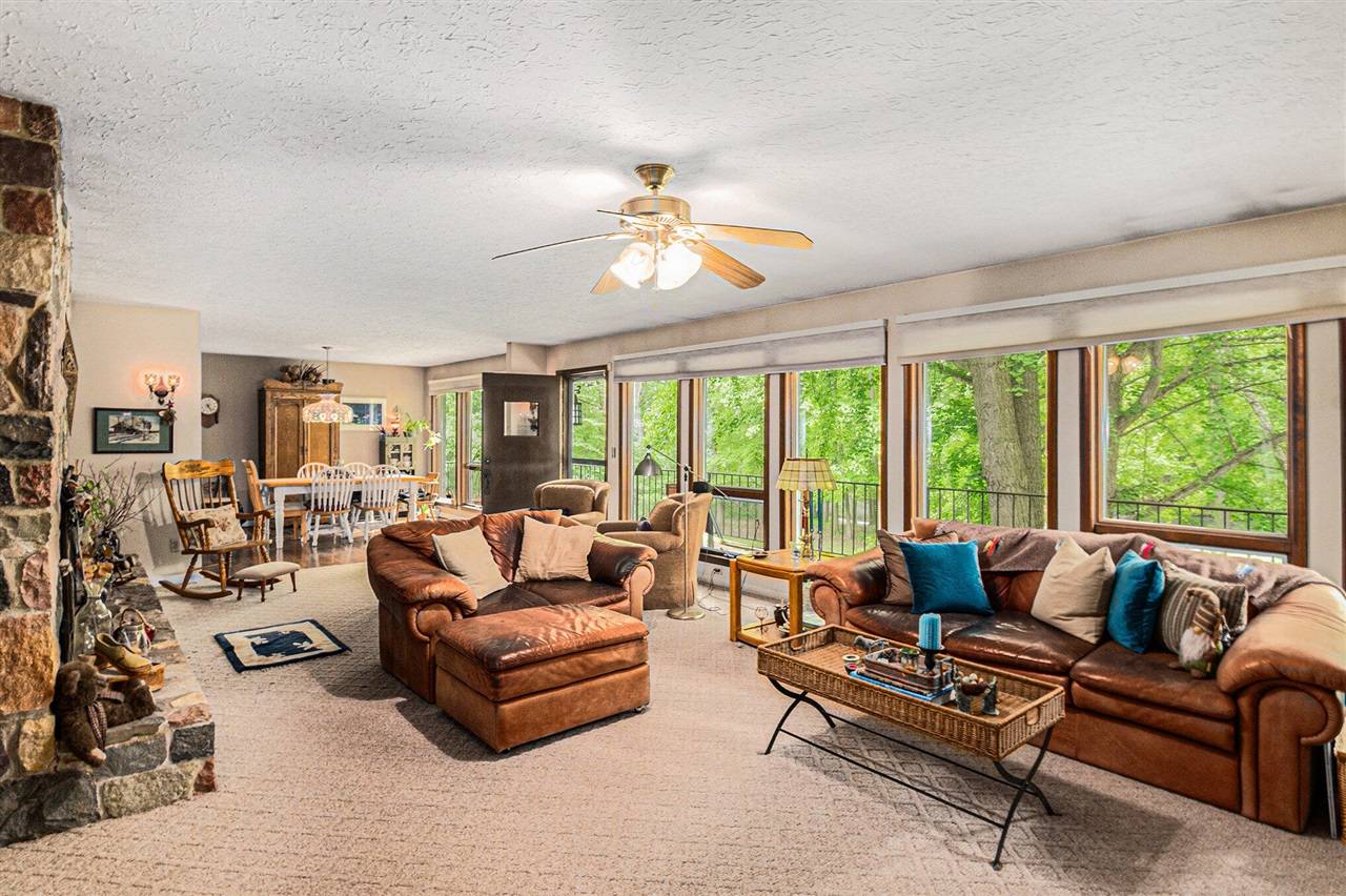 South Lyon, MI 48178-9130,22649 N Dixboro Road