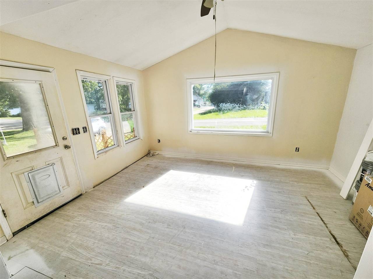 White Cloud, MI 49349-9420,730 W Mohawk Trail