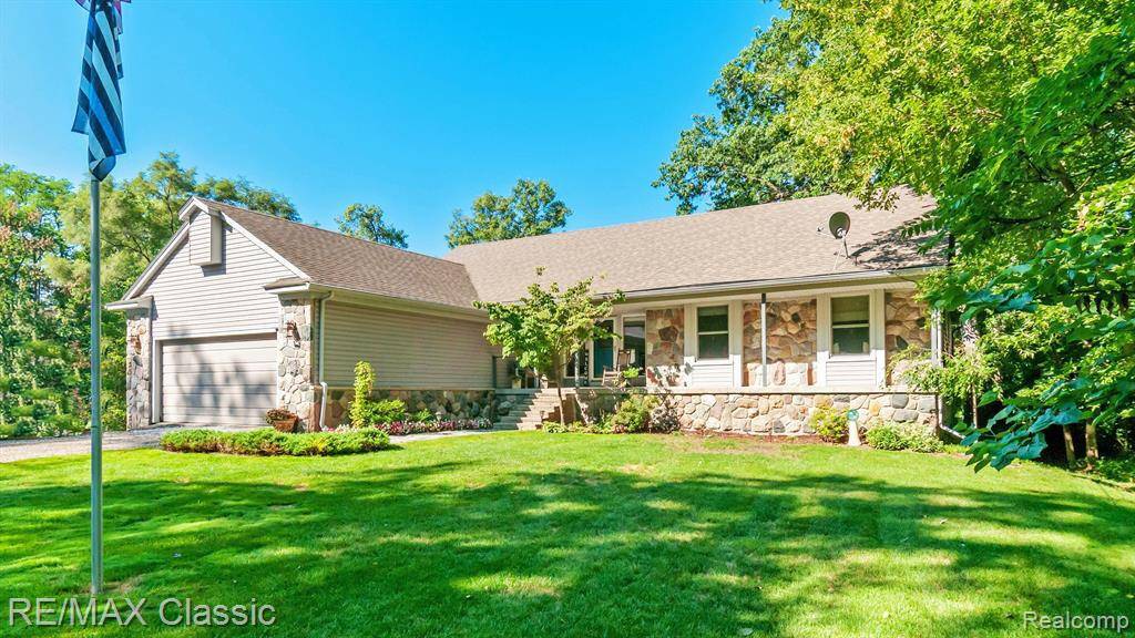 Walled Lake, MI 48390,3355 Boyer Street