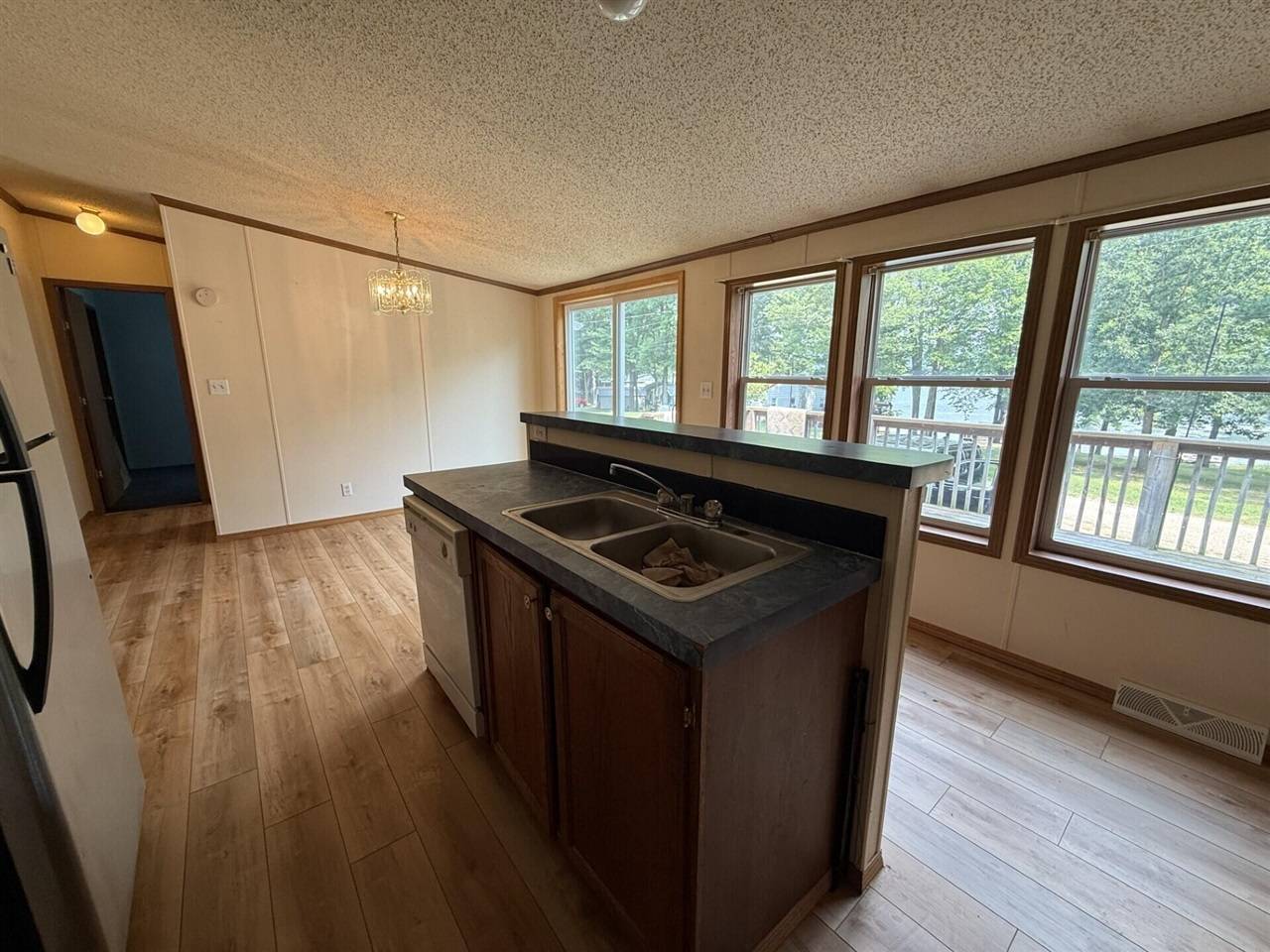 Evart, MI 49631-9630,21641 Lake Drive