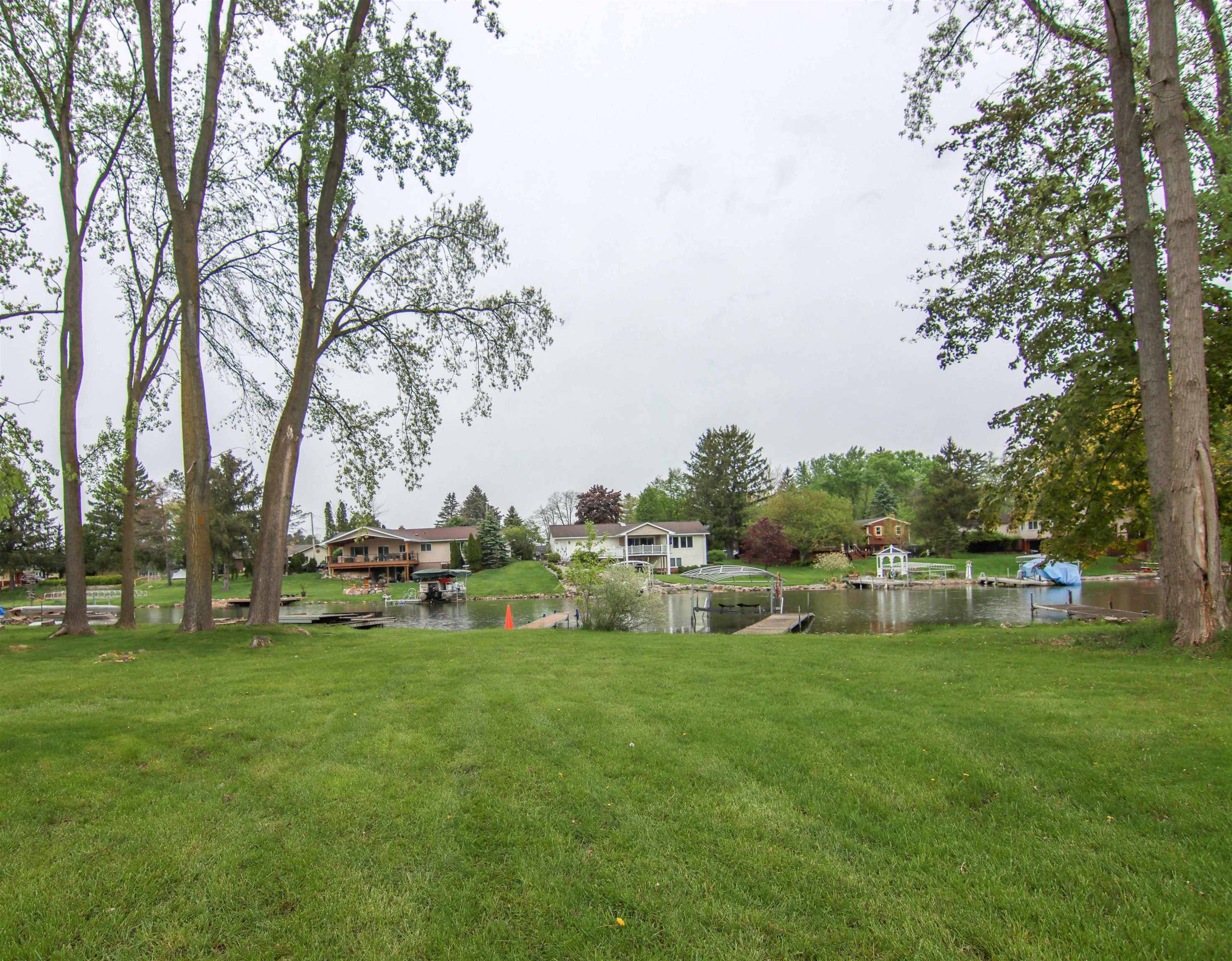 Fenton, MI 48430-9237,000-Lot 229 Ledgewood Drive