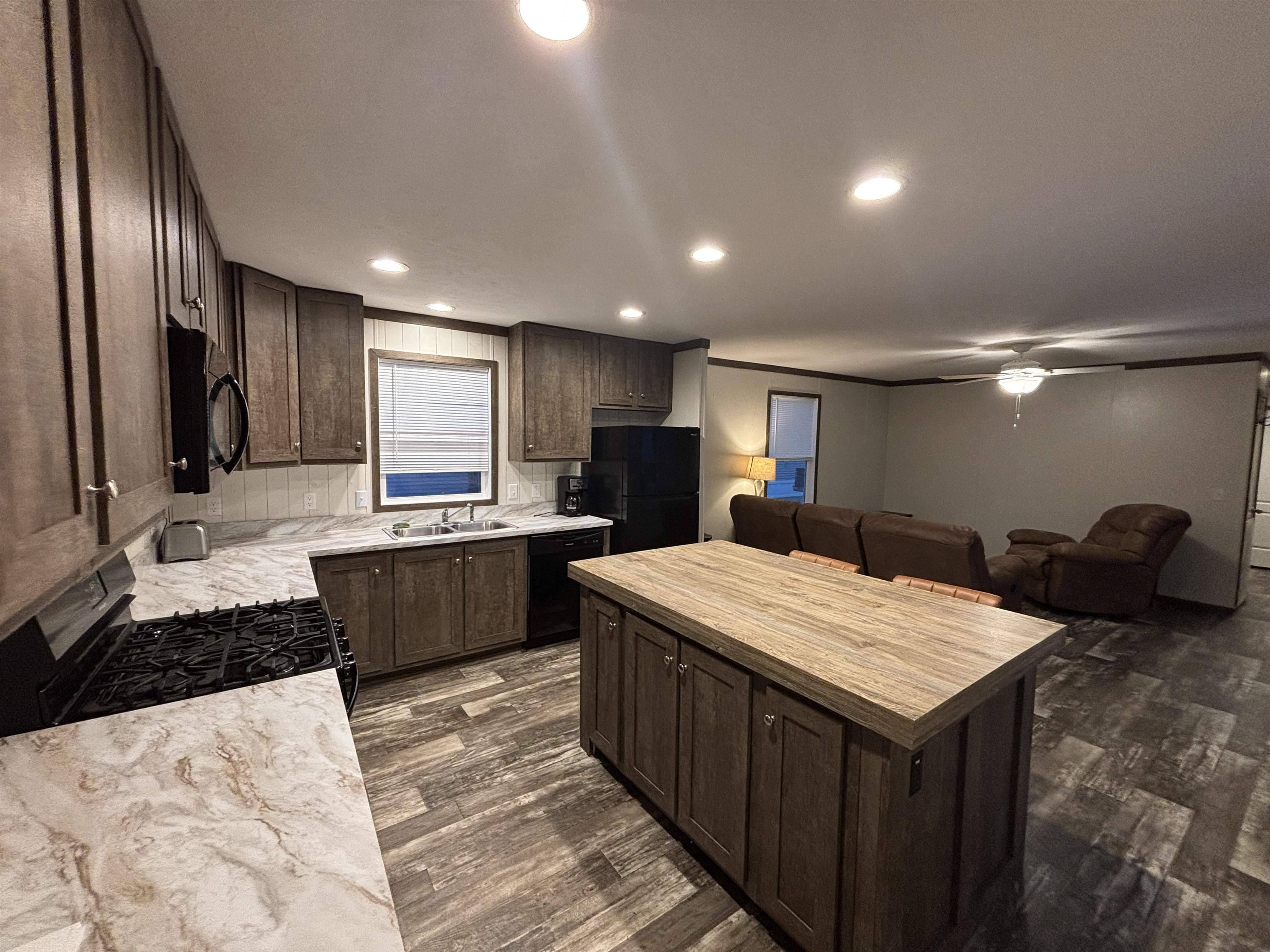Traverse City, MI 49686-4965,2751 Ray Boulevard