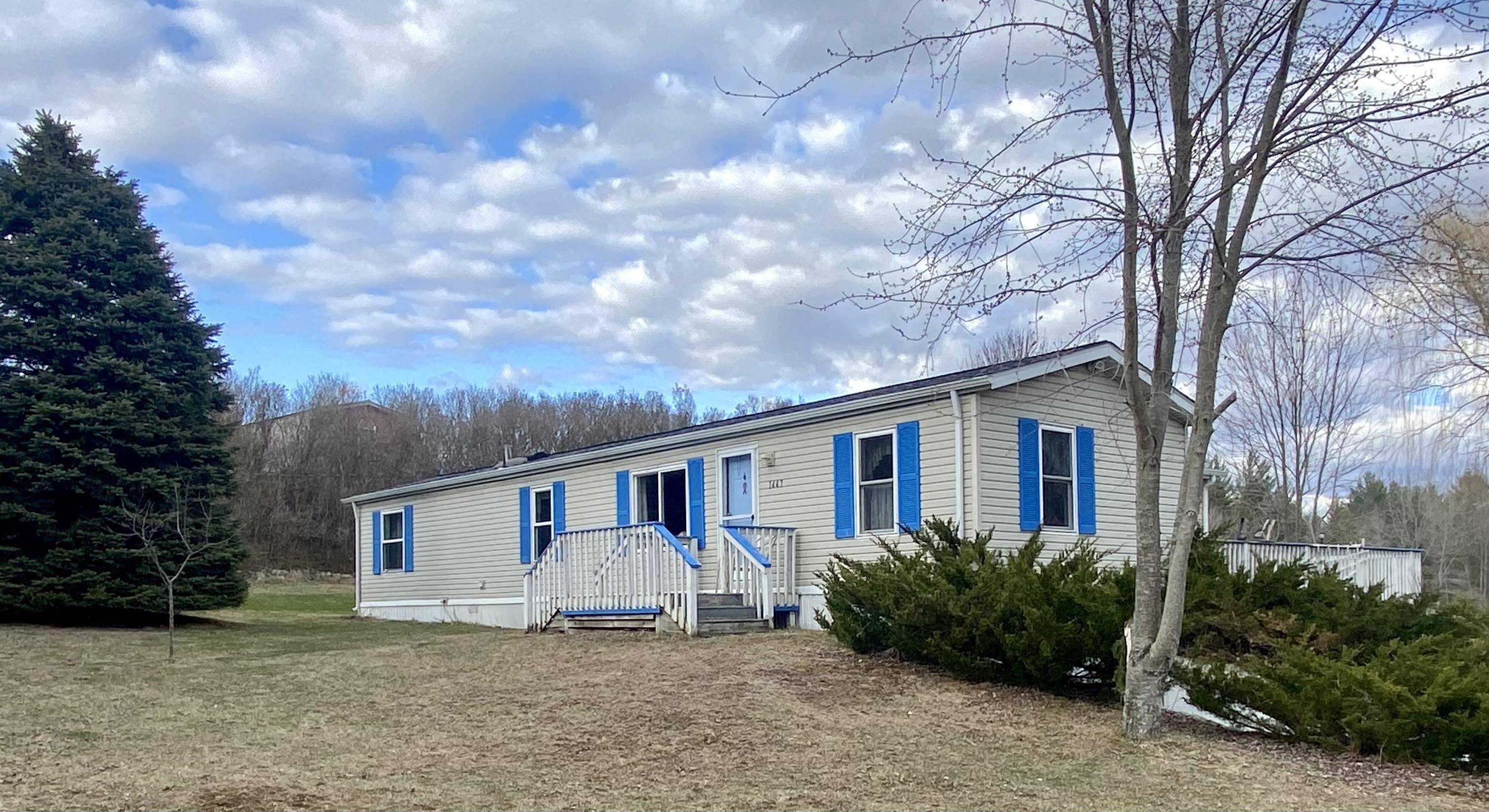 West Branch, MI 48661,1447 S Dow Road