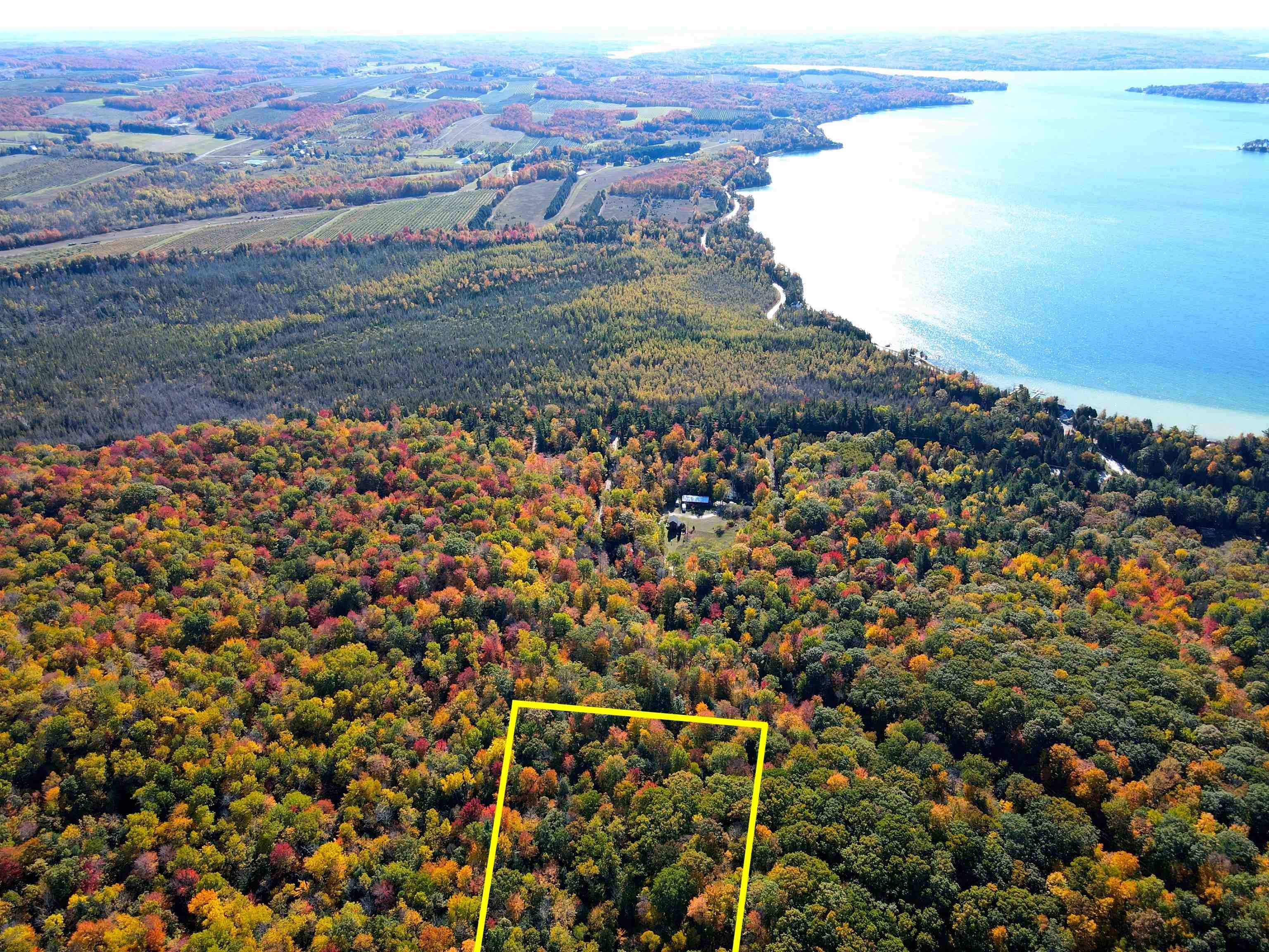 Leland, MI 49654,6 acres N Manitou Trail