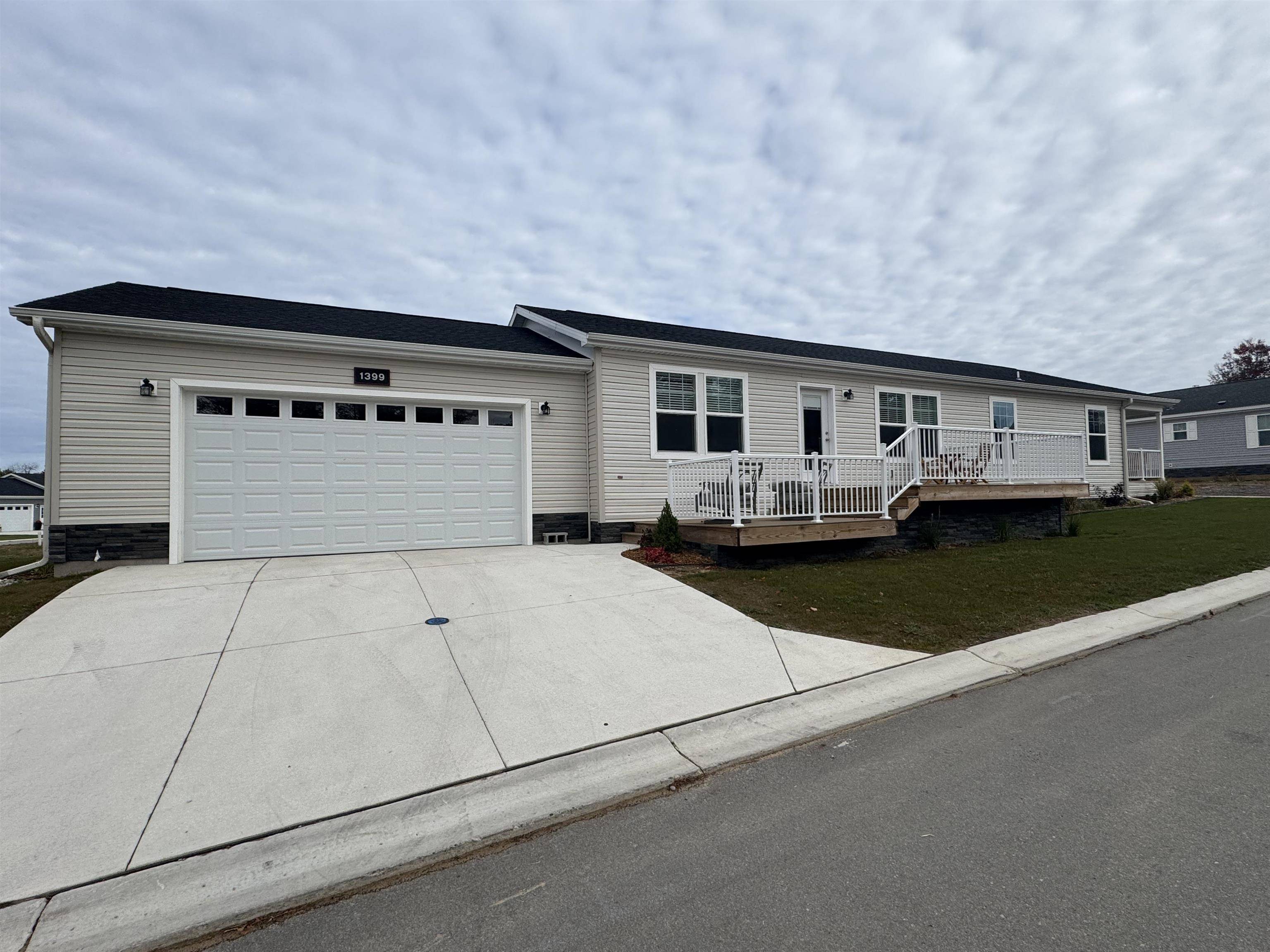 Traverse City, MI 49686,1399 New Horizons Trail