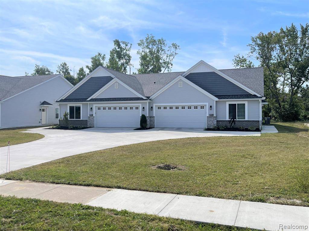 South Lyon, MI 48178,61309 11 Mile RD