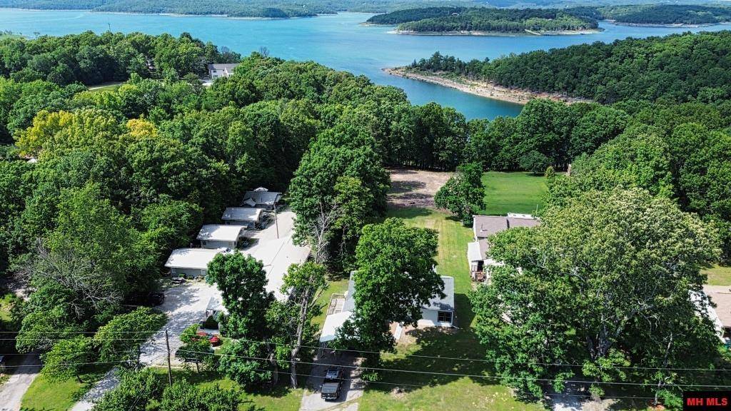 Bull Shoals, AR 72619,1208 LAKE STREET