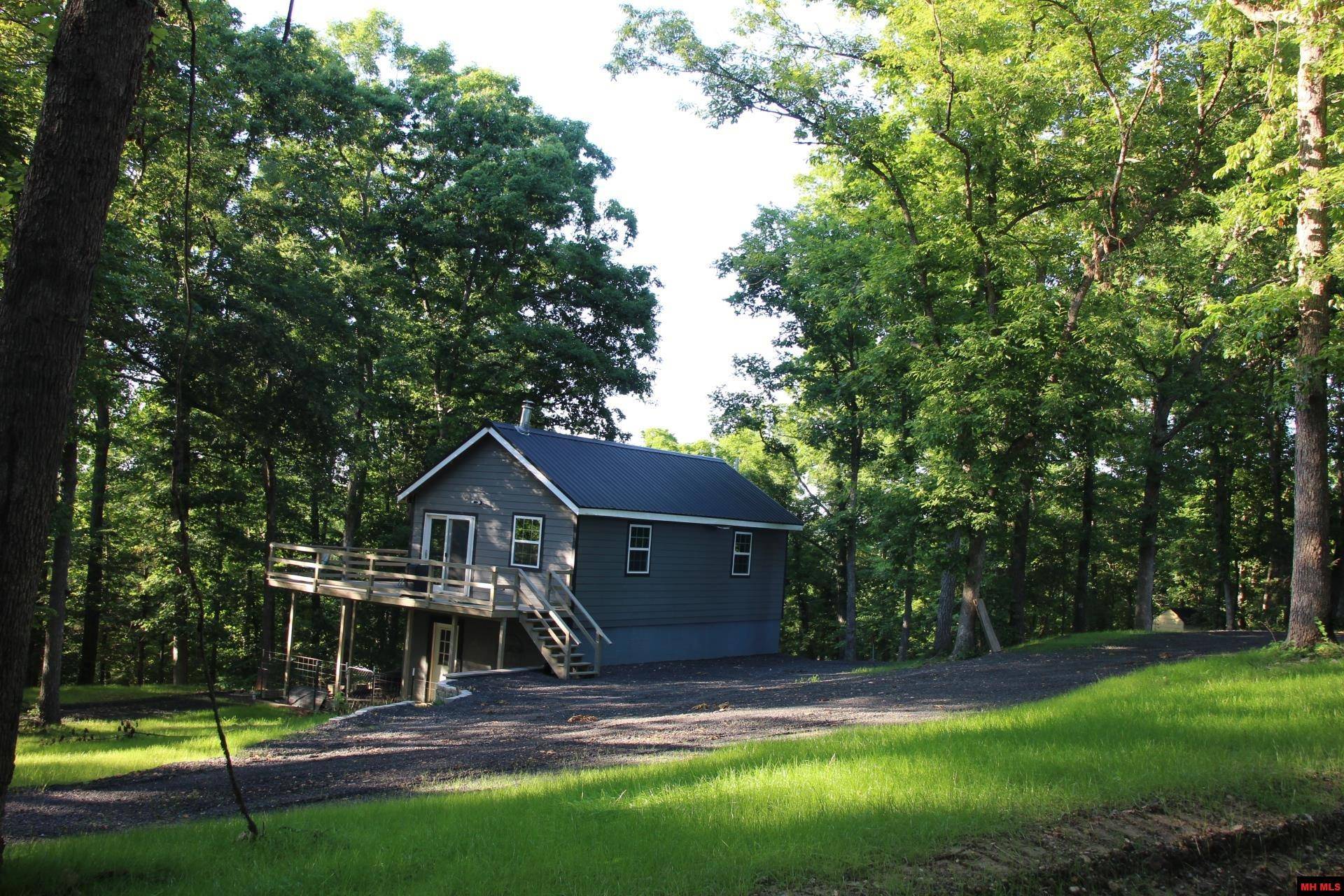 St Joe, AR 72675,1432 TOMAHAWK SLAB ROAD