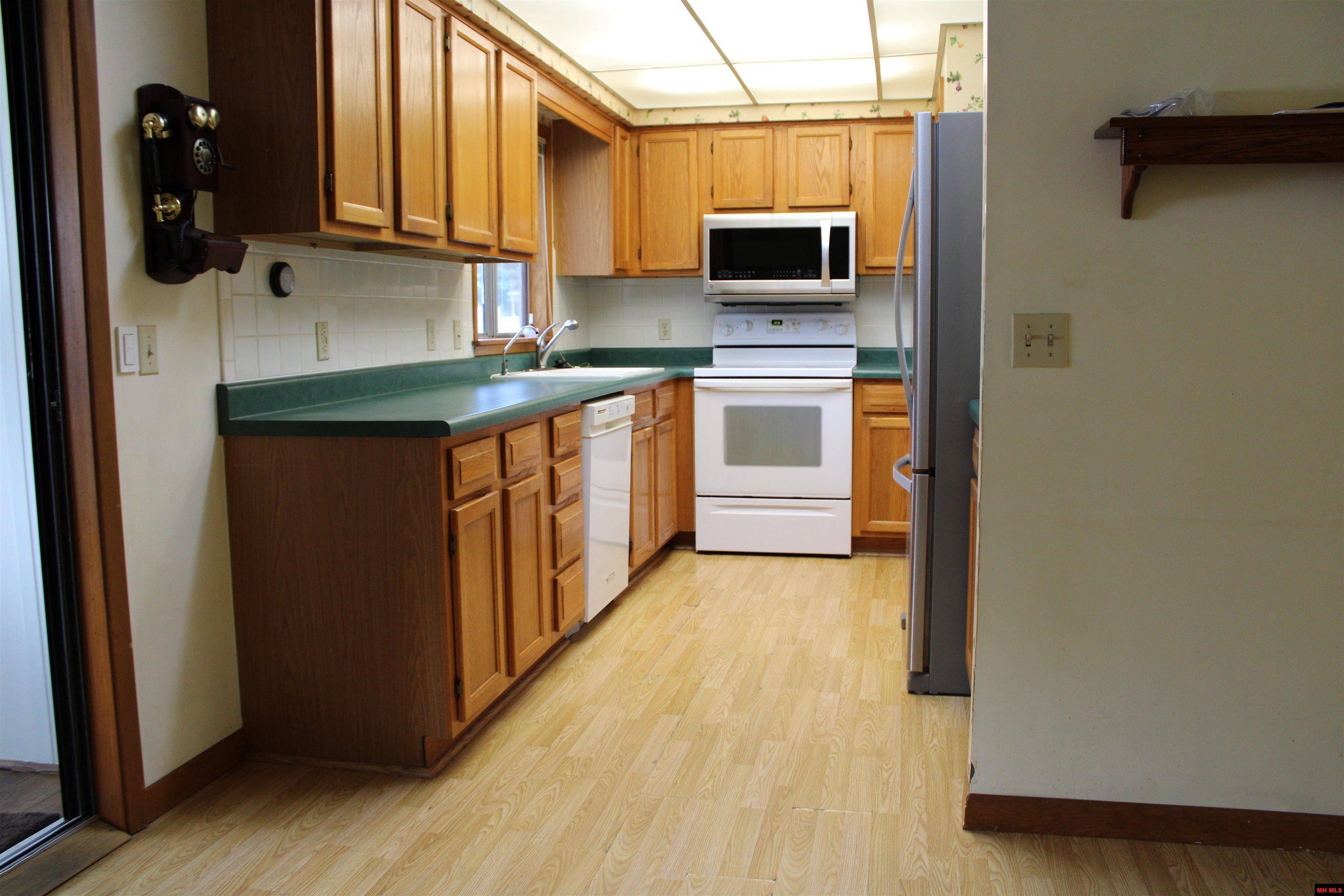 Mountain Home, AR 72653,1201 MEADOWBROOK DRIVE