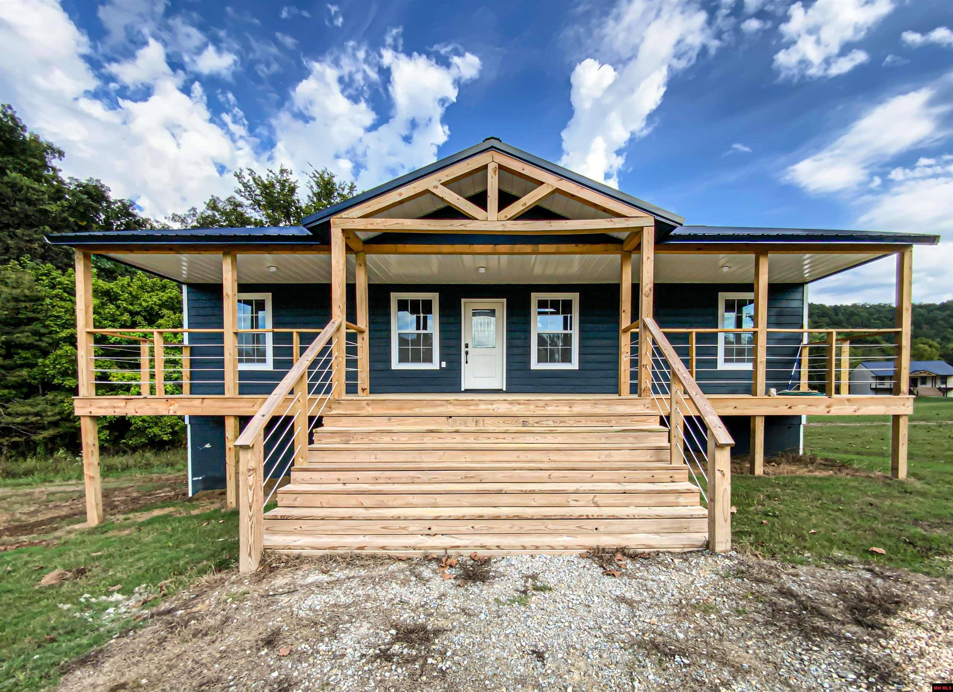 Norfork, AR 72658,346 CROCKET LANE