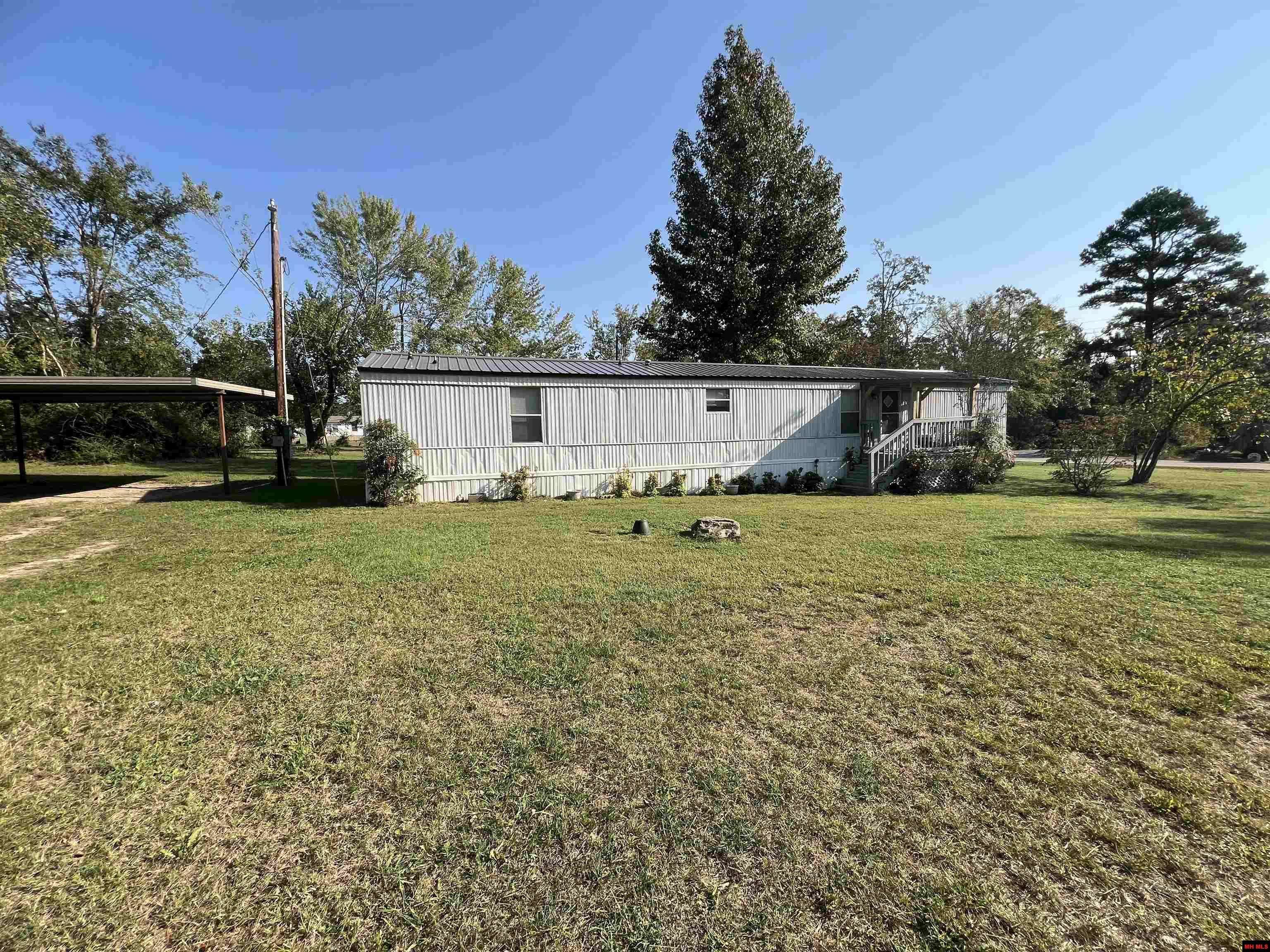 Salesville, AR 72653,131 PIN OAK DRIVE