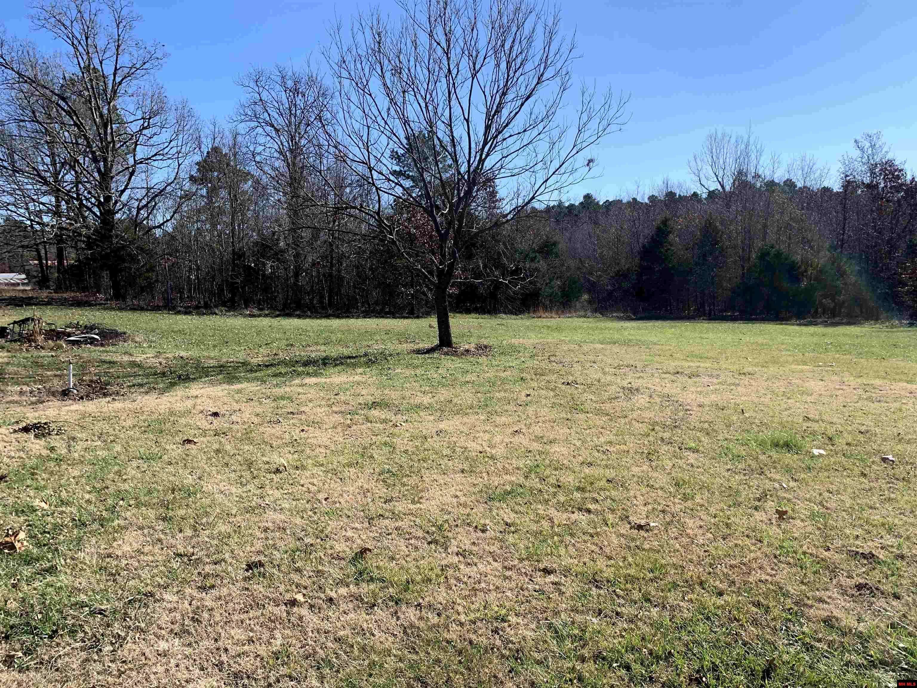 Yellville, AR 72687-0000,74 GRANT STREET