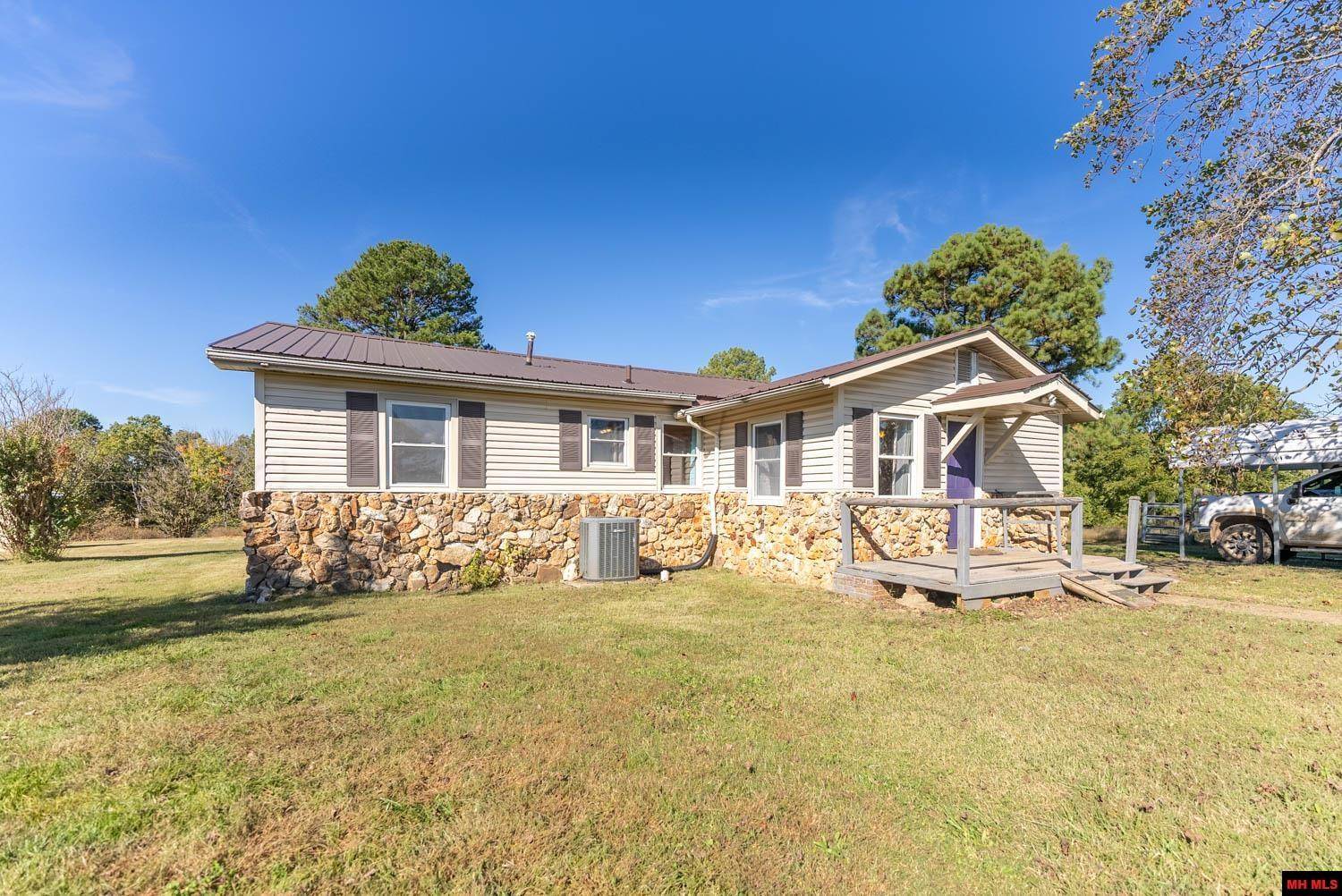Hardy, AR 72542,567 NEW HOPE ROAD