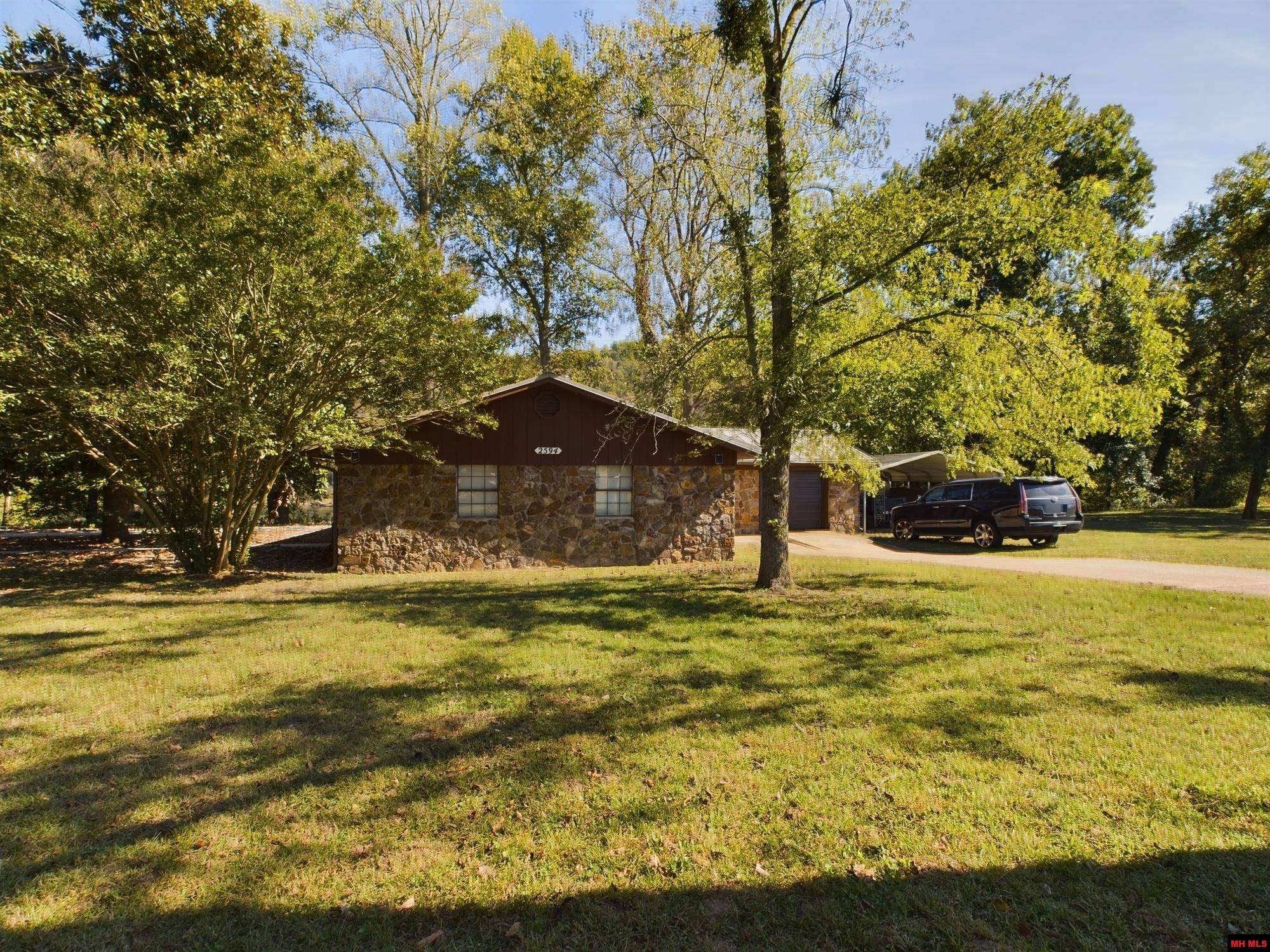 Norfork, AR 72658,2594 RIVERVIEW DRIVE