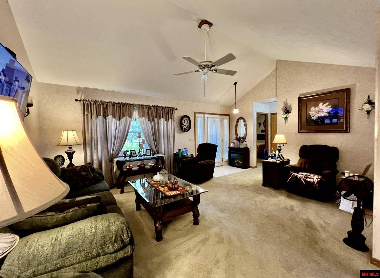 Mountain Home, AR 72653,319 FOREST HILLS DRIVE
