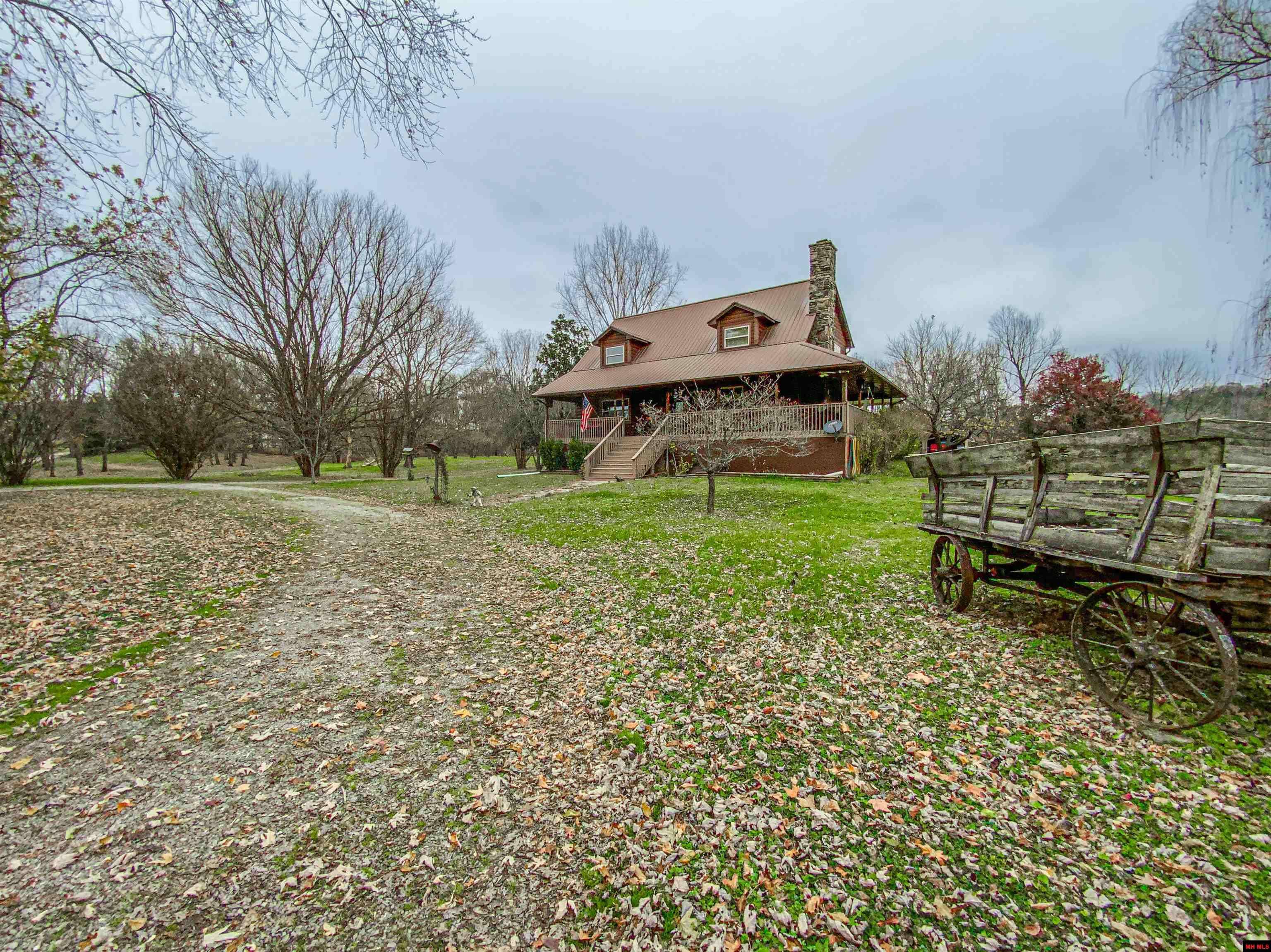 Cotter, AR 72626,170 LITTLE LANE