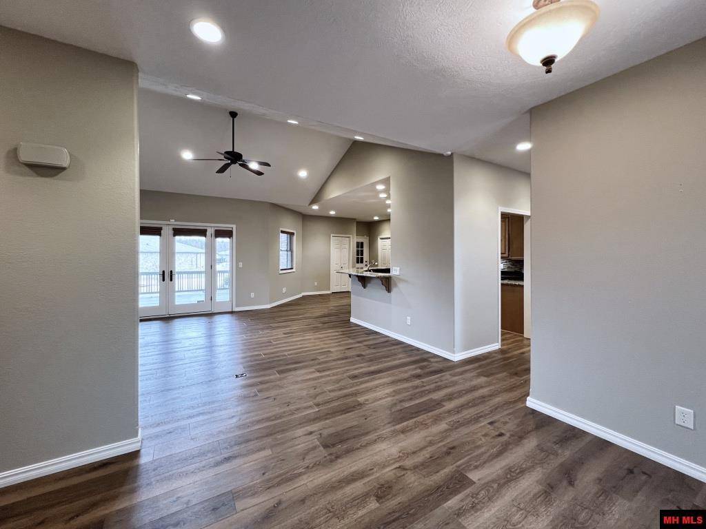 Mountain Home, AR 72653,45 RIVIERA COURT