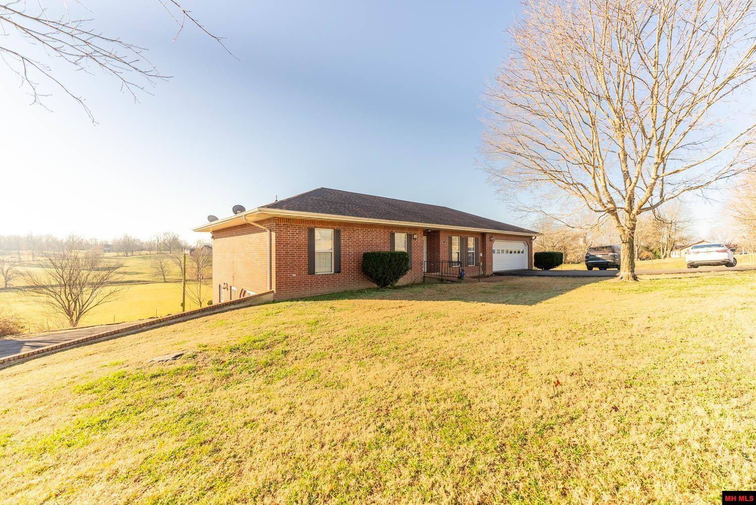 Thayer, MO 65791,9044 MO 142 EAST