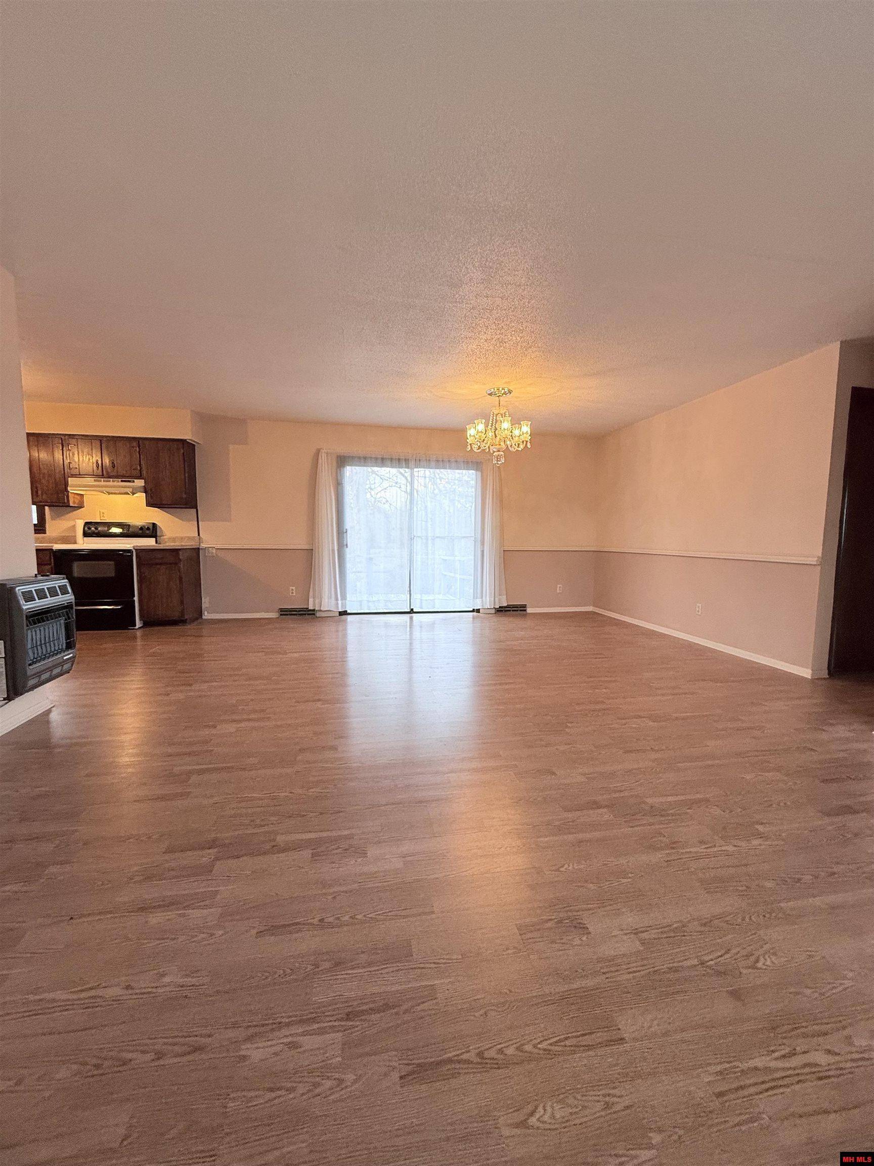 West Plains, MO 65775,2013 CATALINA DRIVE