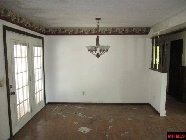 Flippin, AR 72634,504 3RD STREET