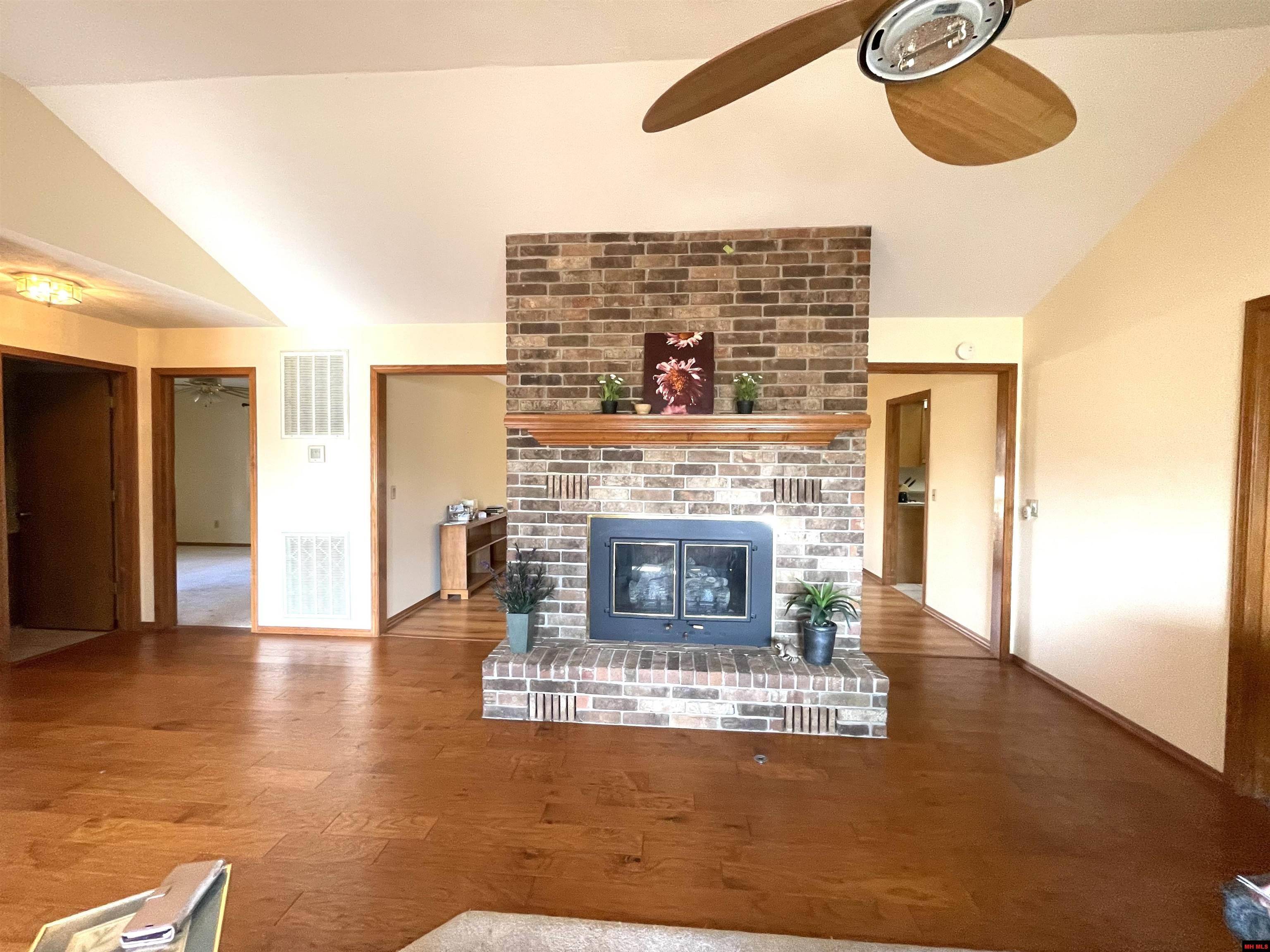 Mountain Home, AR 72653,890 HICKS ROAD