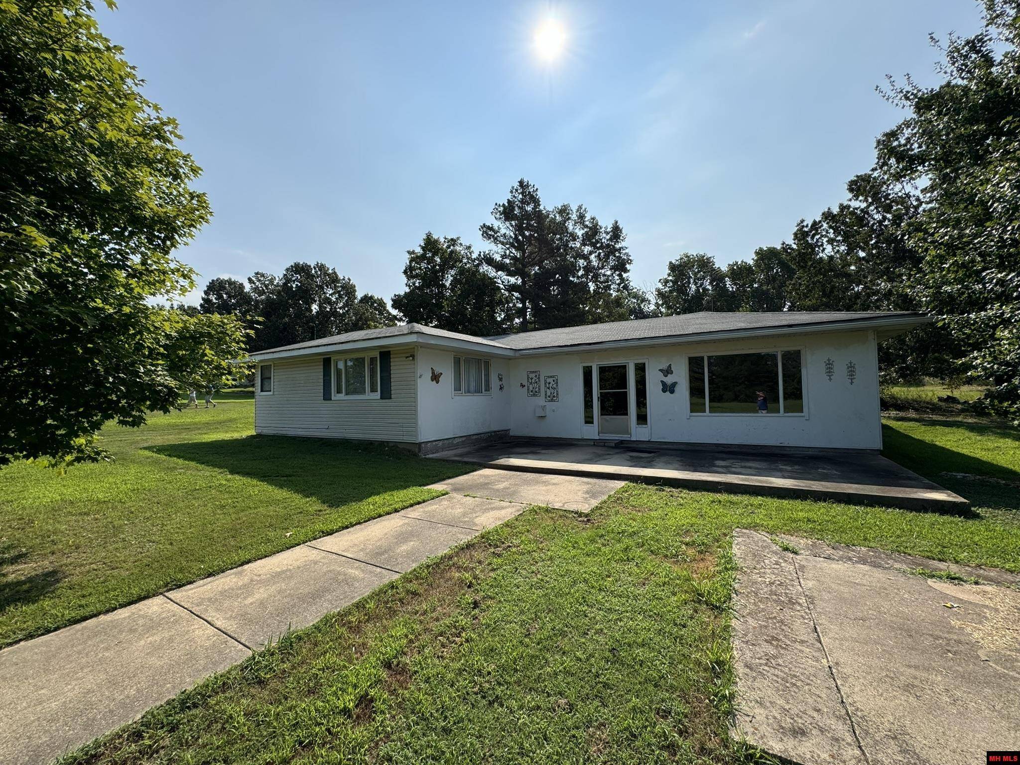 Elizabeth, AR 72531,5262 HAND COVE ROAD