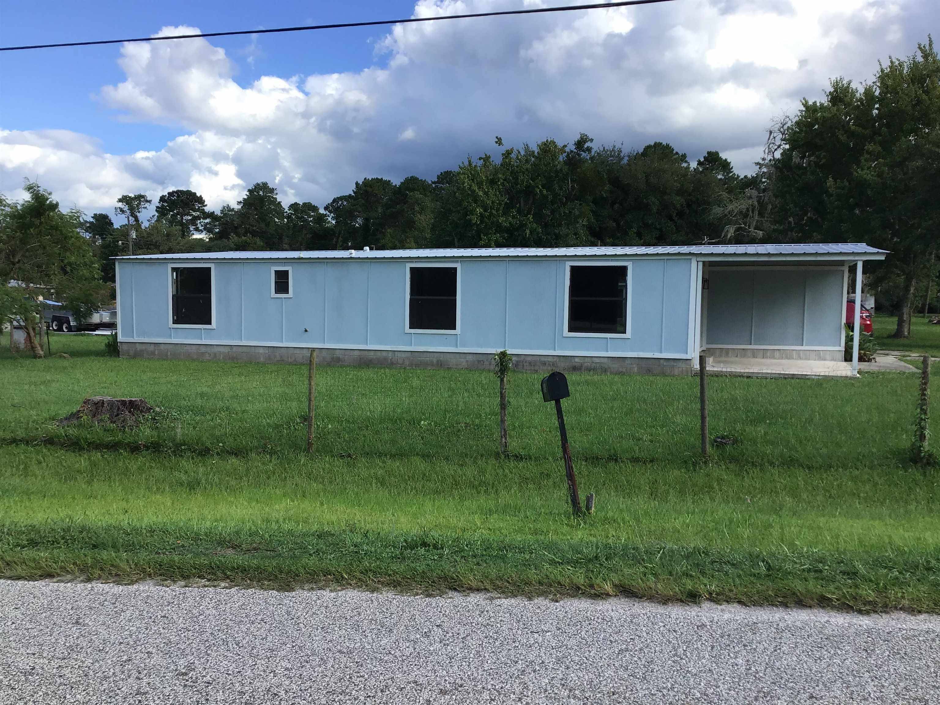 Crescent City, FL 32112,108 Spec Ln