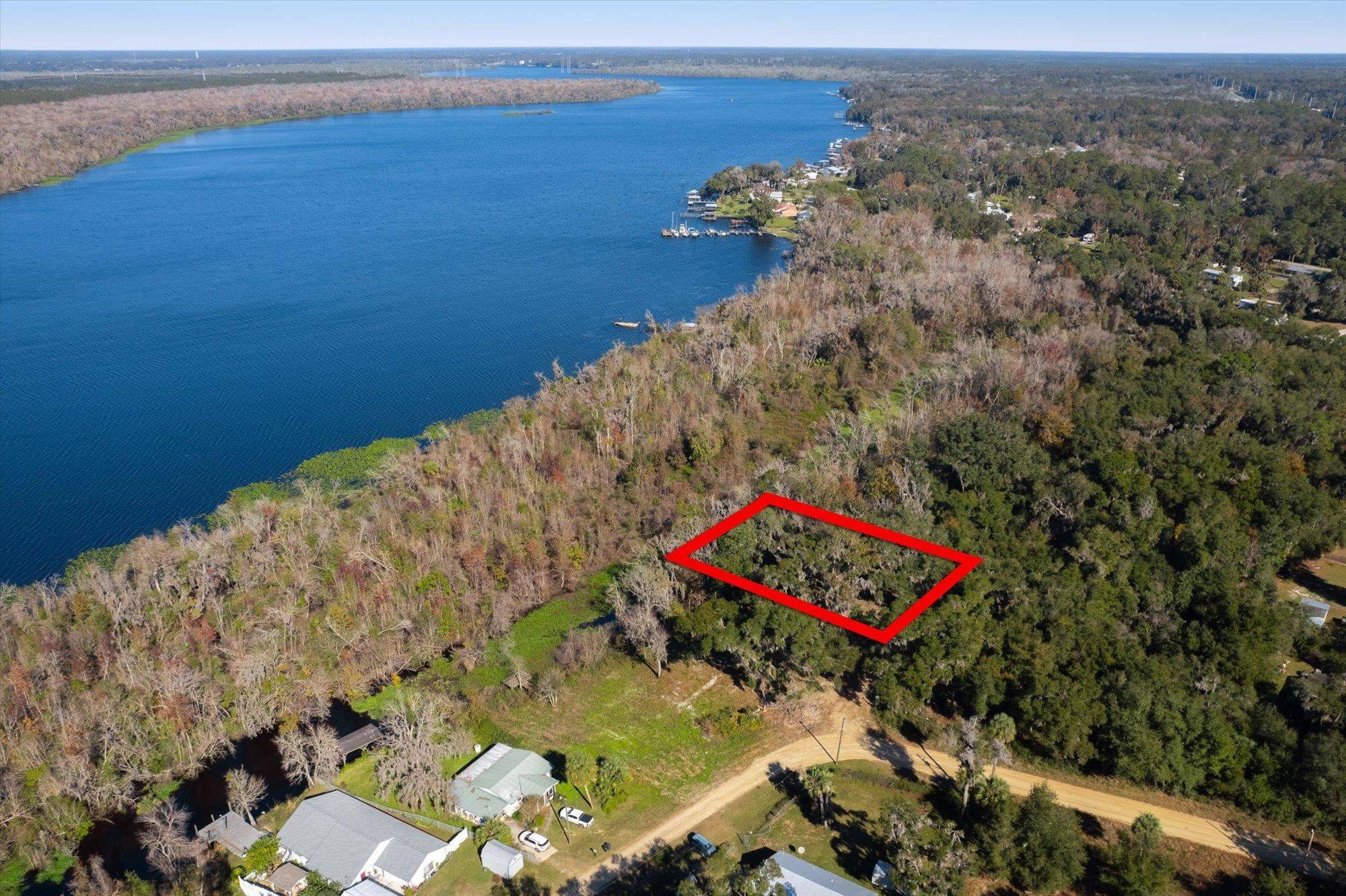 Satsuma, FL 32189,114 Ridgeline Avenue