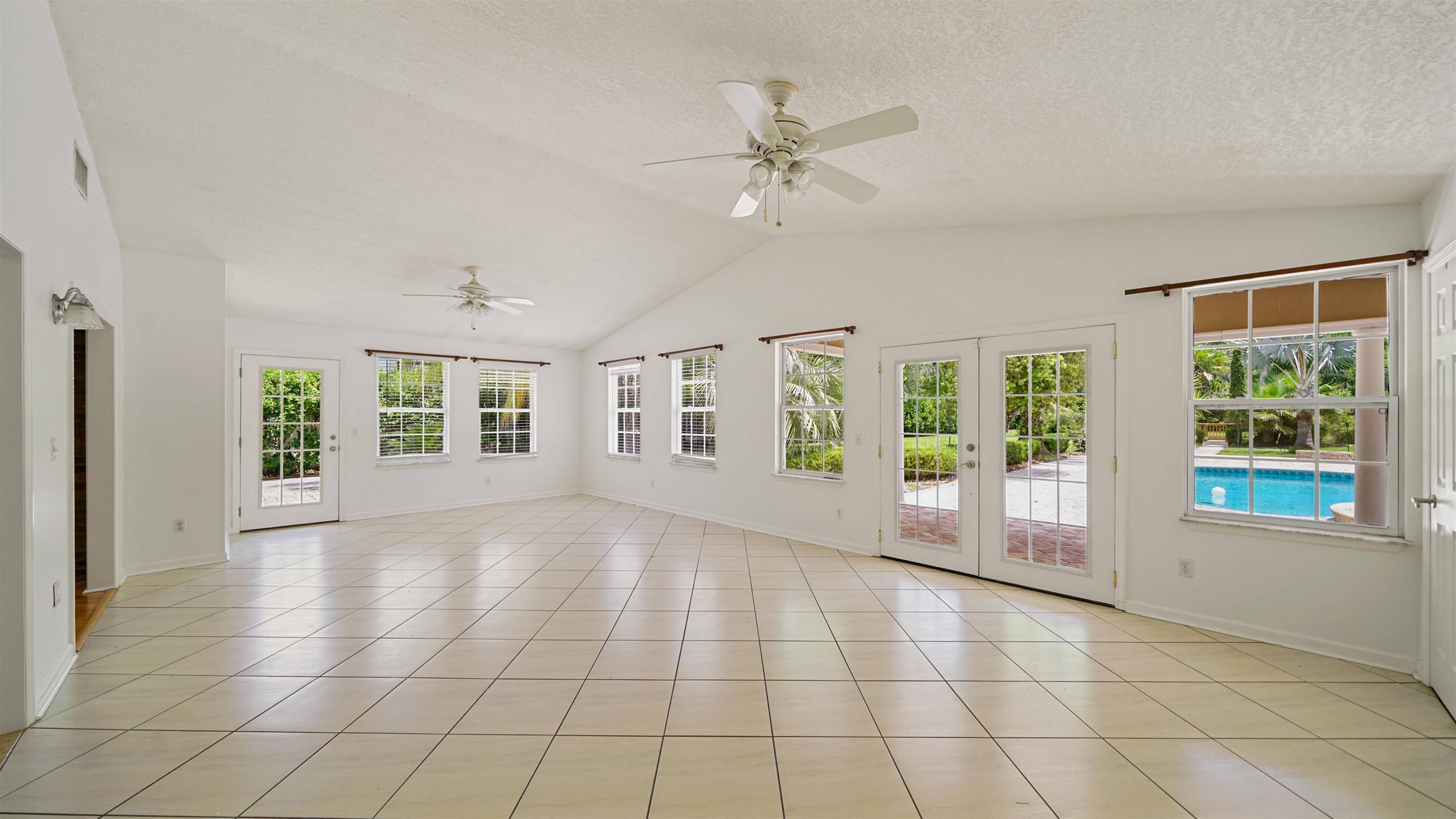 Jacksonville, FL 32223,12351 Tracy Ann Rd